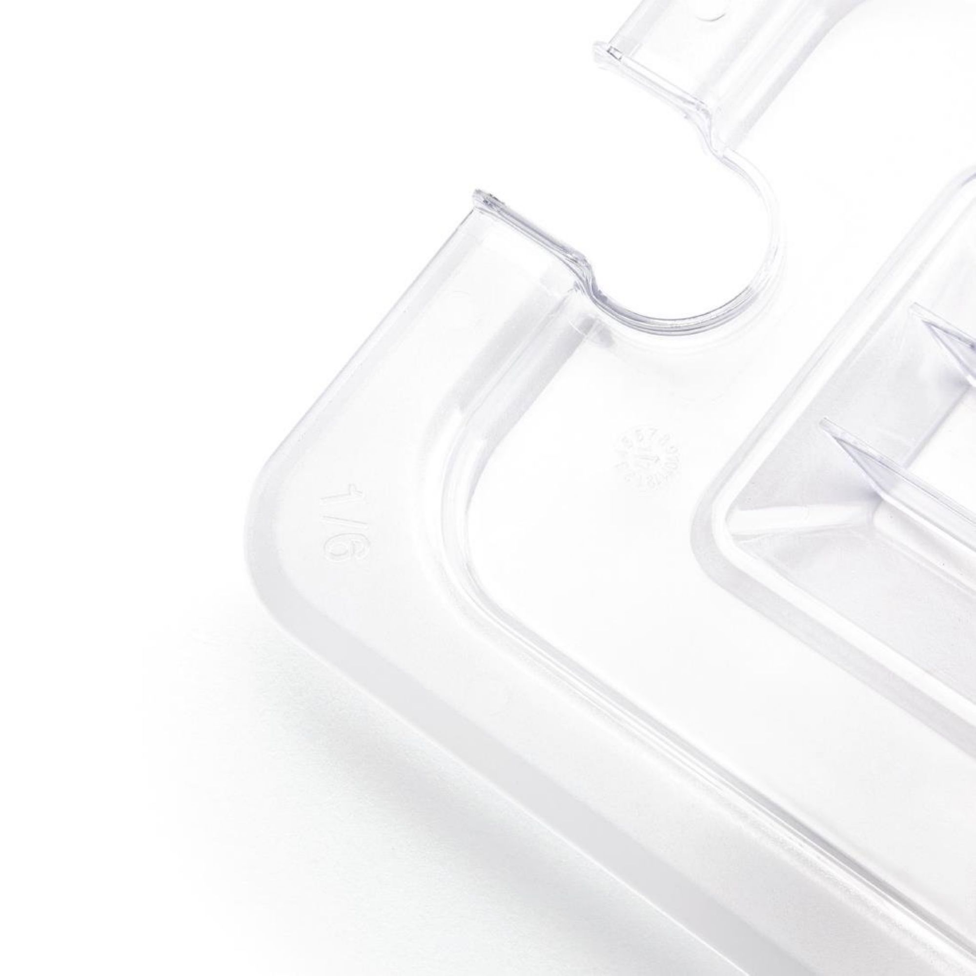 Picture of Vogue Polycarbonate 1/6 Gastronorm Lid Notched
