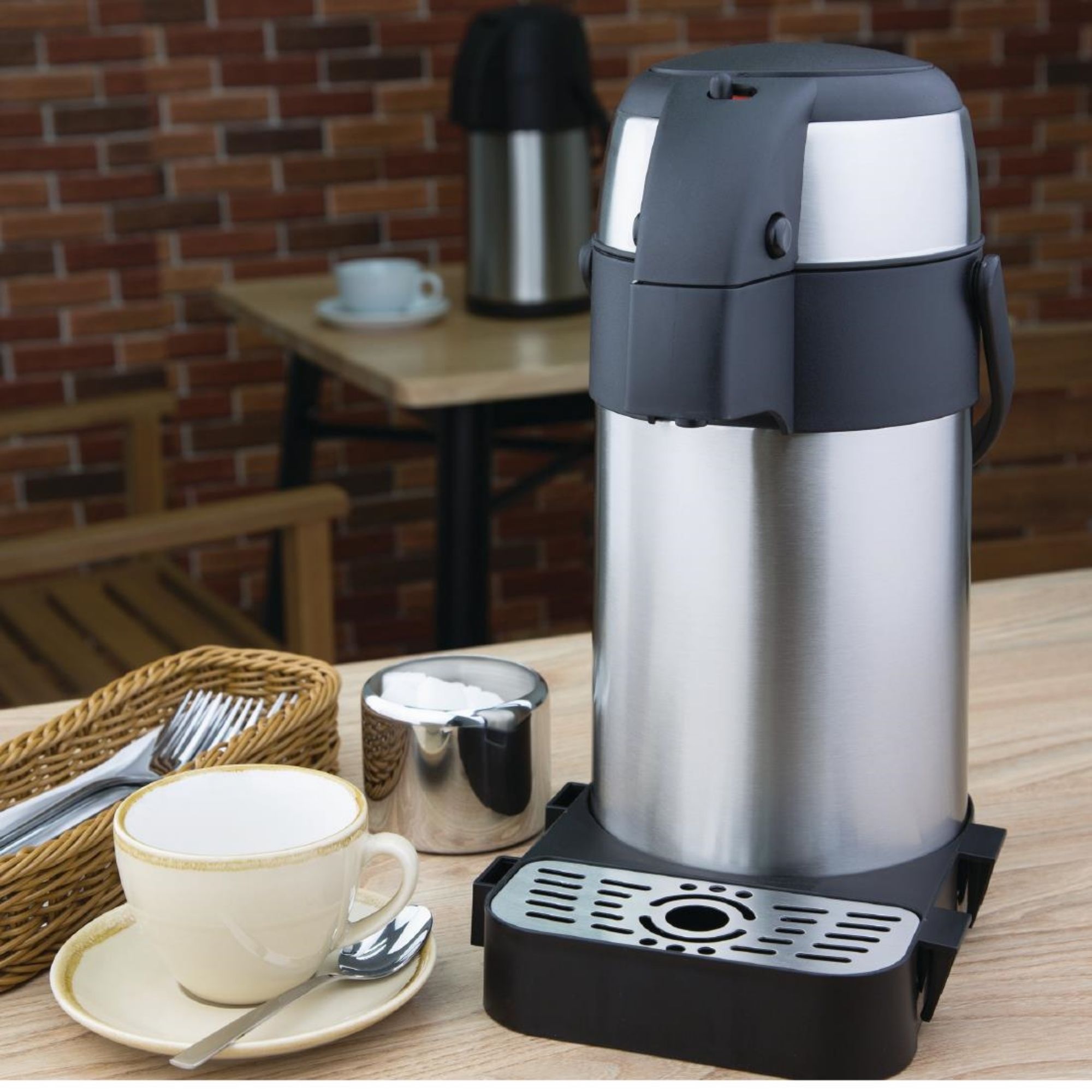 Picture of Olympia Pump Action Airpot 2.5Ltr