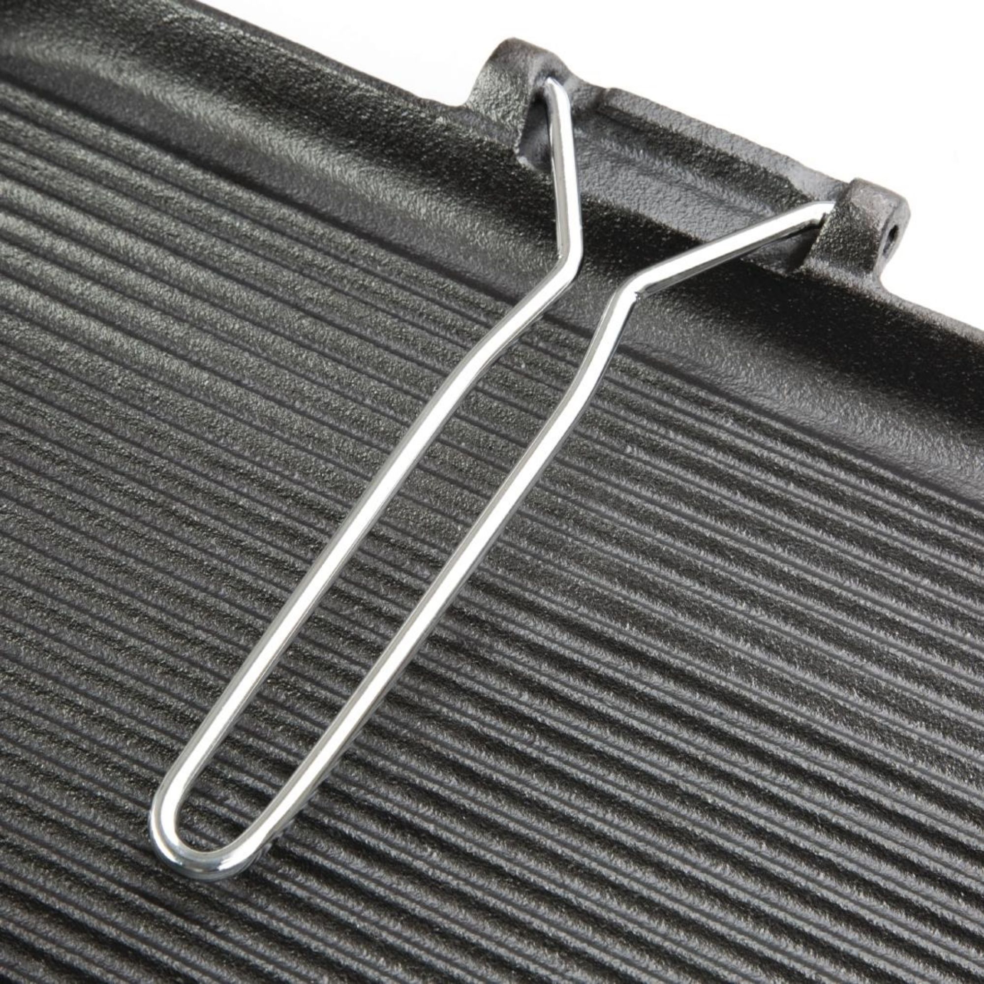 Picture of Vogue Cast Iron Grill Pan 22cm