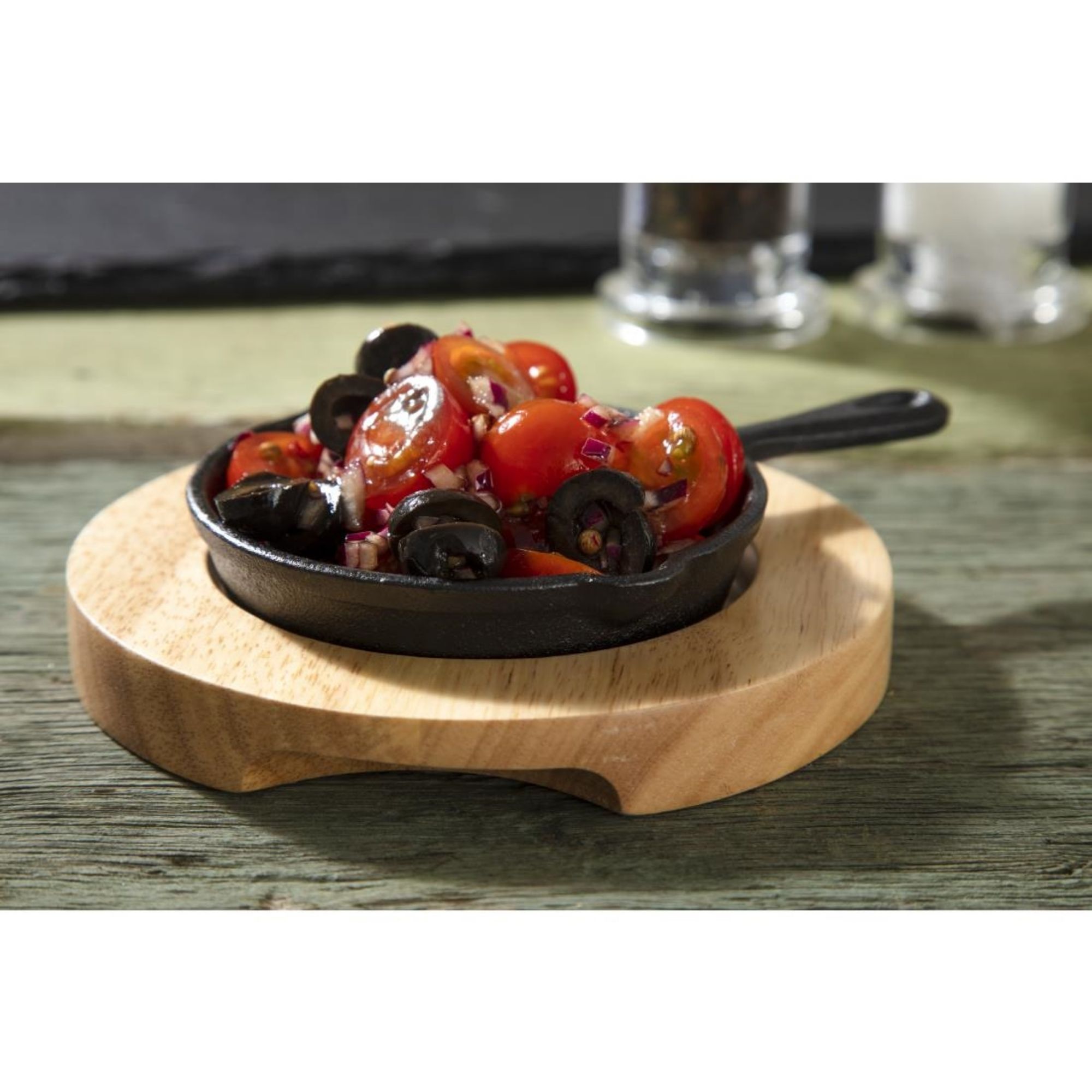 Picture of Olympia Mini Cast Iron Round Pan 115mm