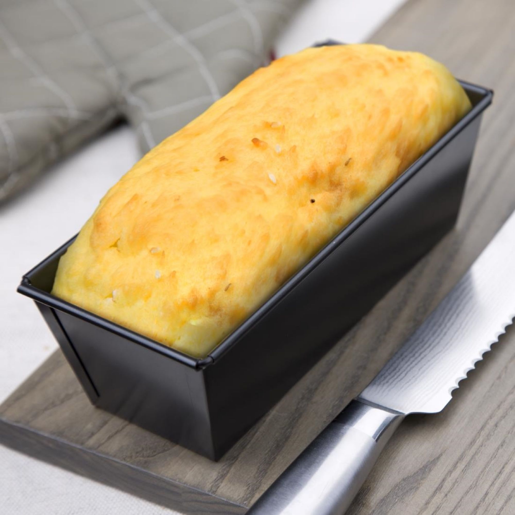 Picture of Vogue Non-Stick Loaf Tin 180mm