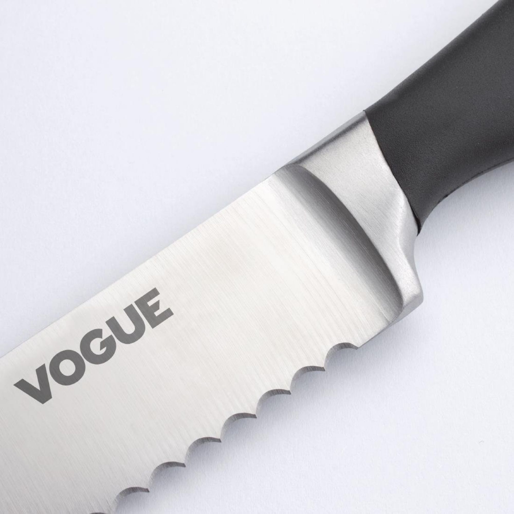 Picture of Vogue Soft Grip Bread Knife 20cm
