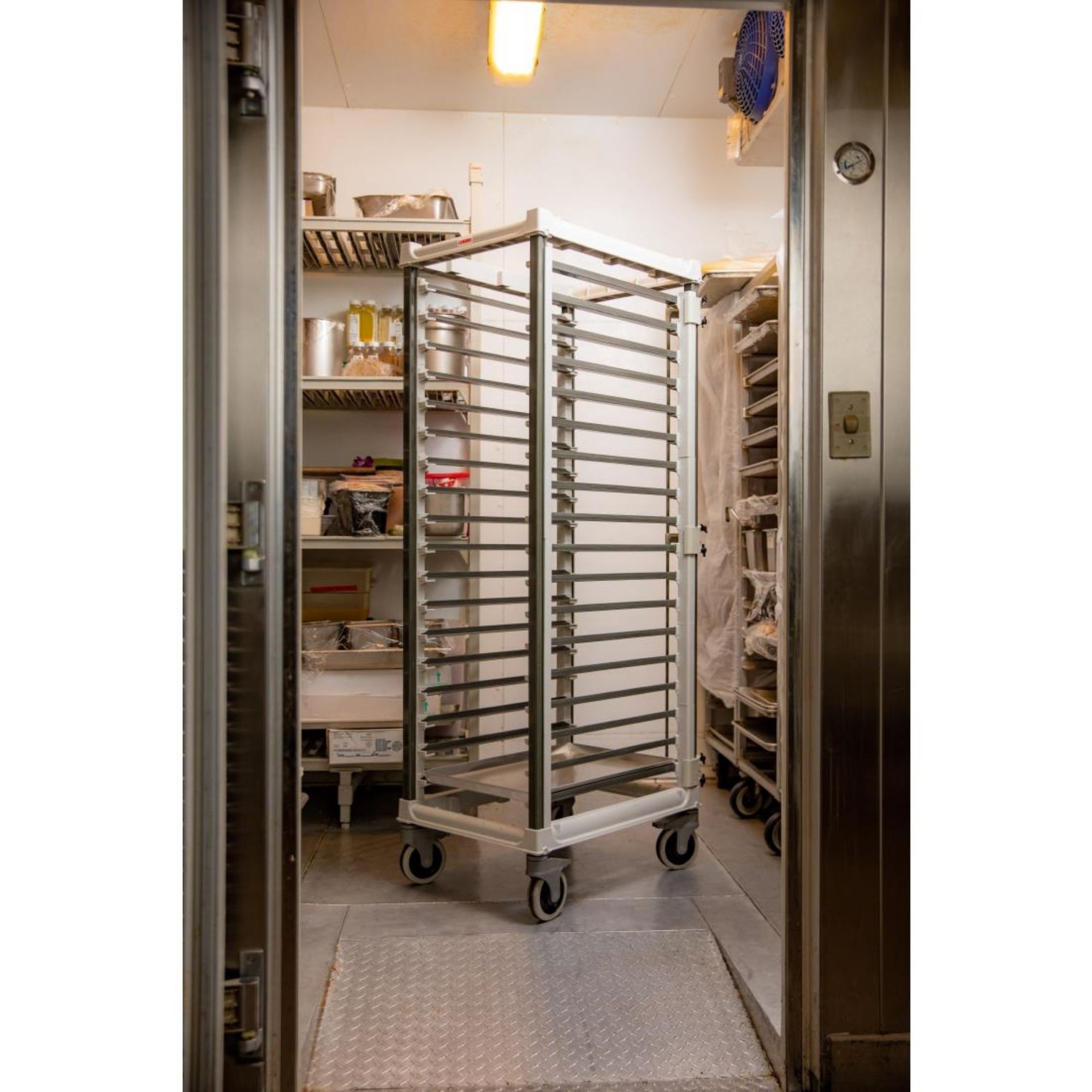 Picture of Cambro Ultimate Full Height Bakery Trolley 600x400mm