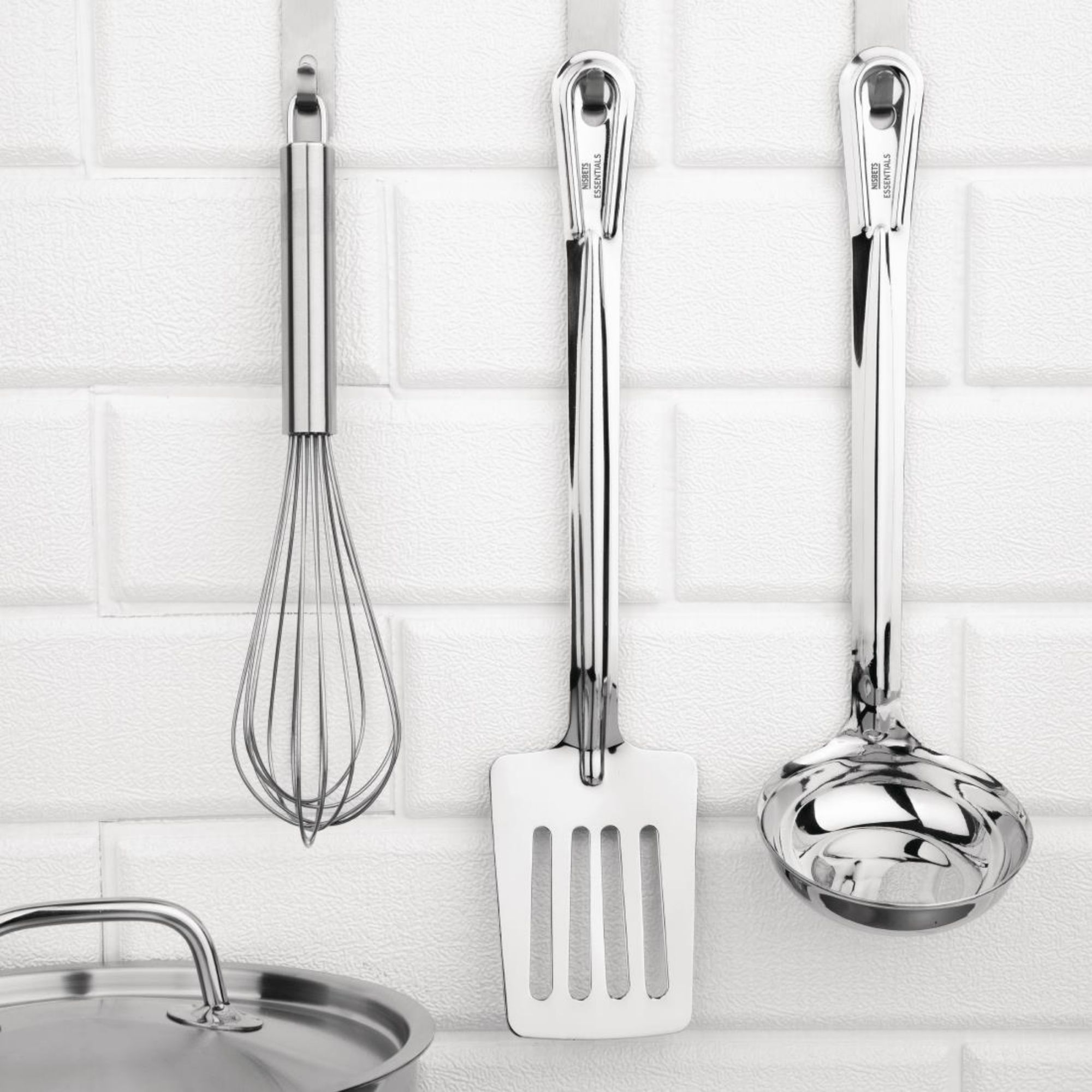 Picture of Nisbets Essentials Plain Ladle 11.5''