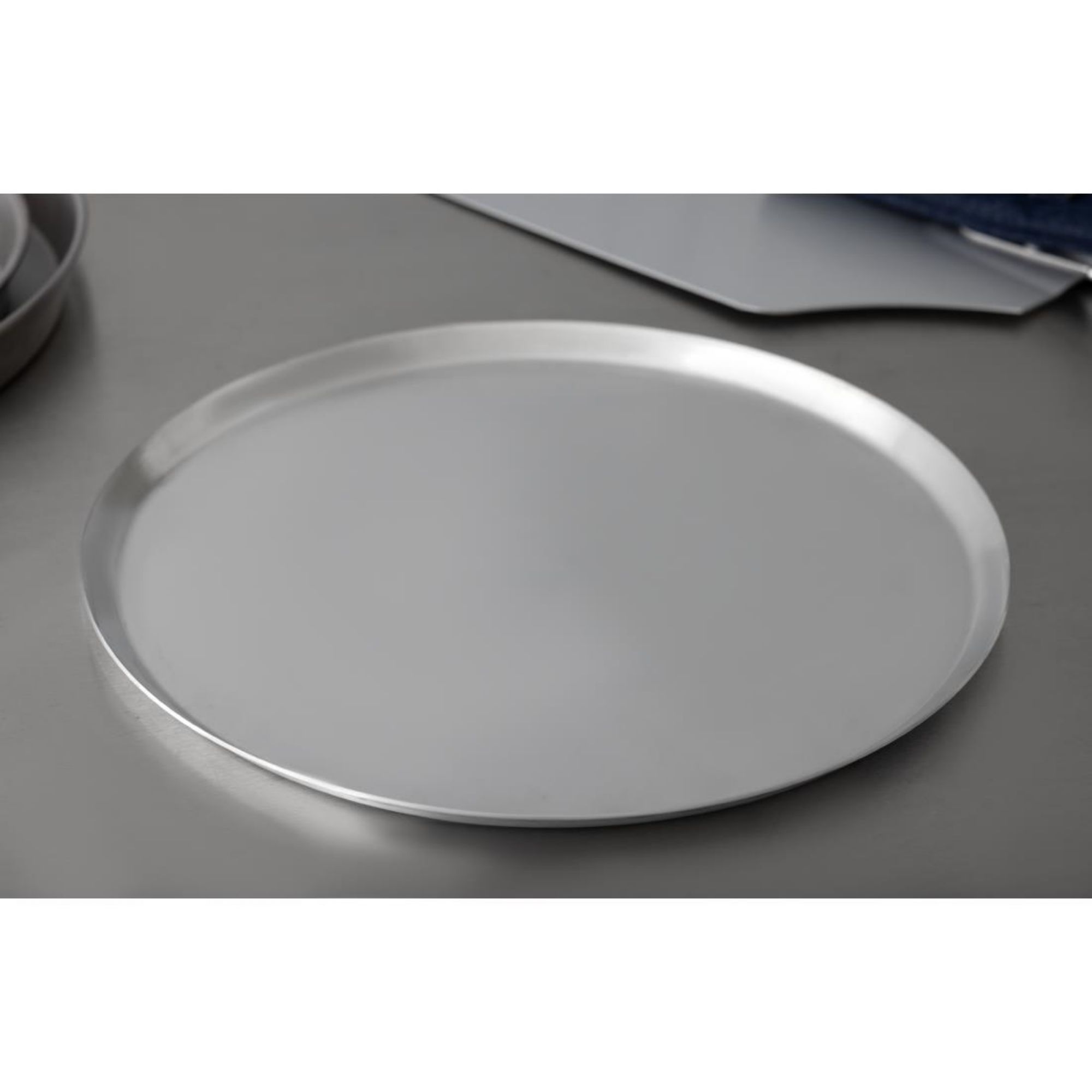 Picture of Tempered Deep Pizza Pan 12in
