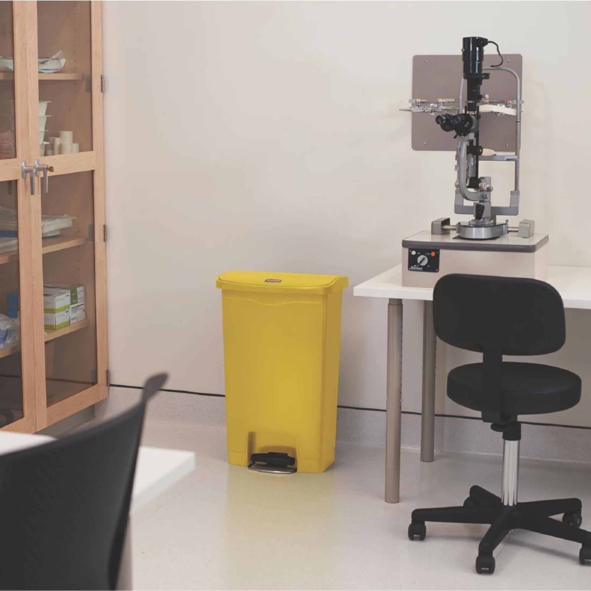 Picture of Rubbermaid Slim Jim Front Step-On Pedal Bin 50Ltr - Yellow