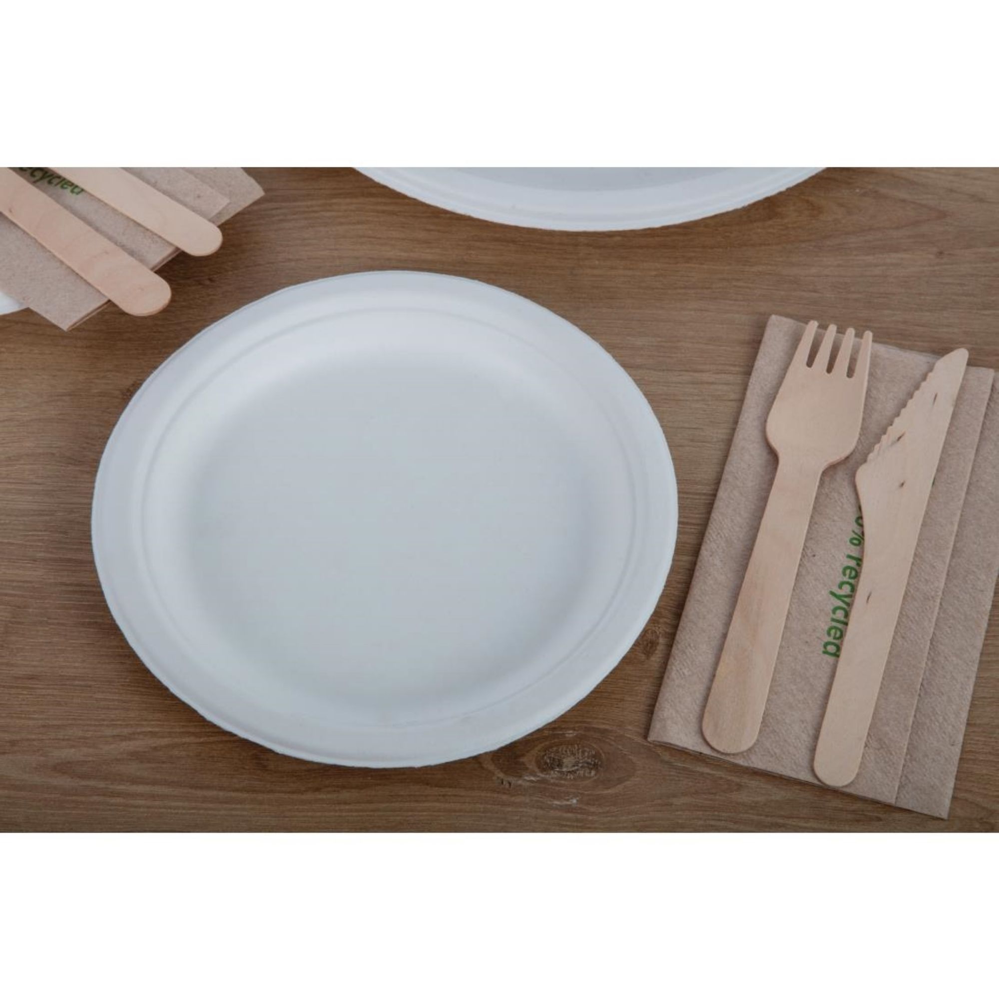 Picture of Fiesta Compostable Bagasse Plates Round 179mm (Pack of 50)