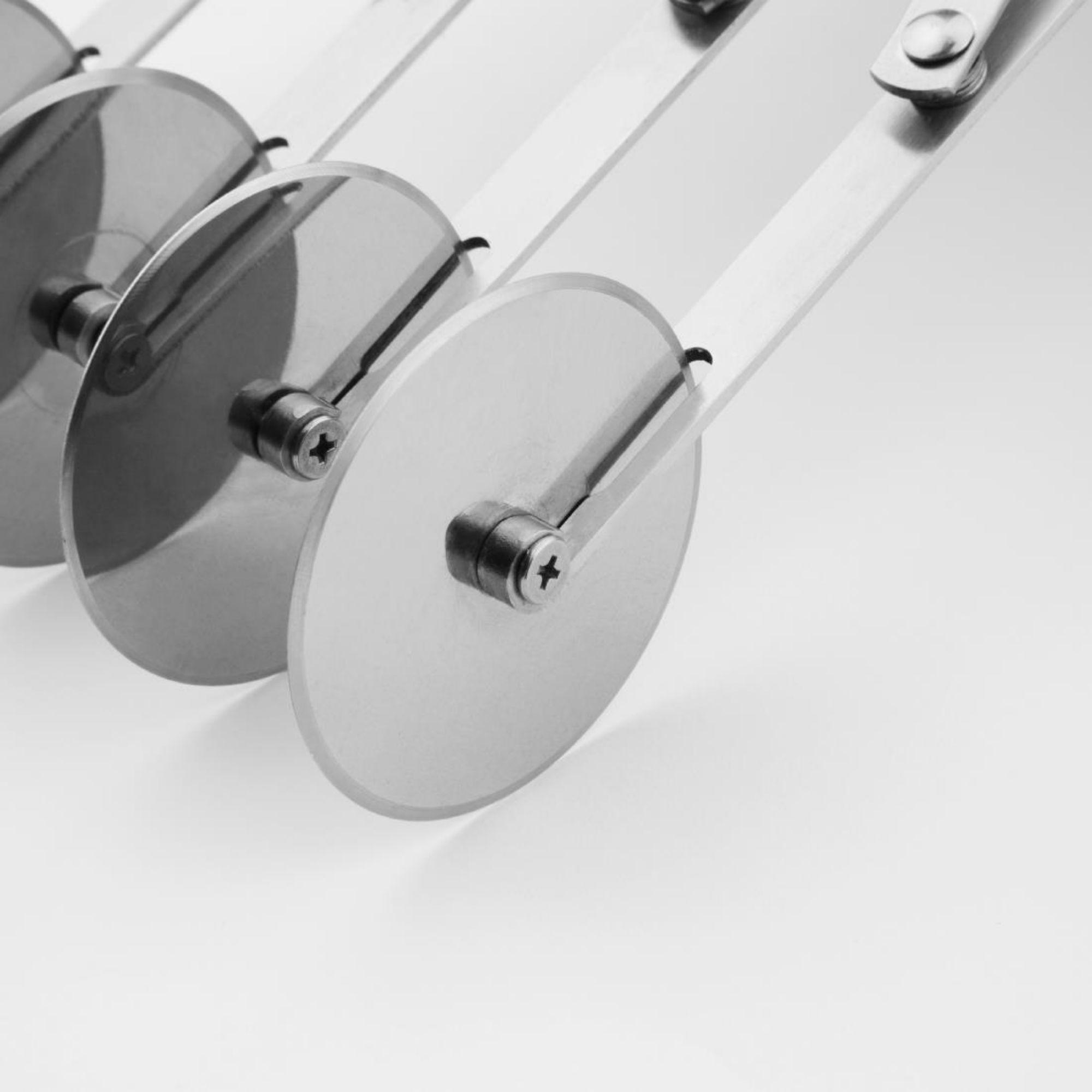 Picture of Vogue 5 Wheel Dough Cutter