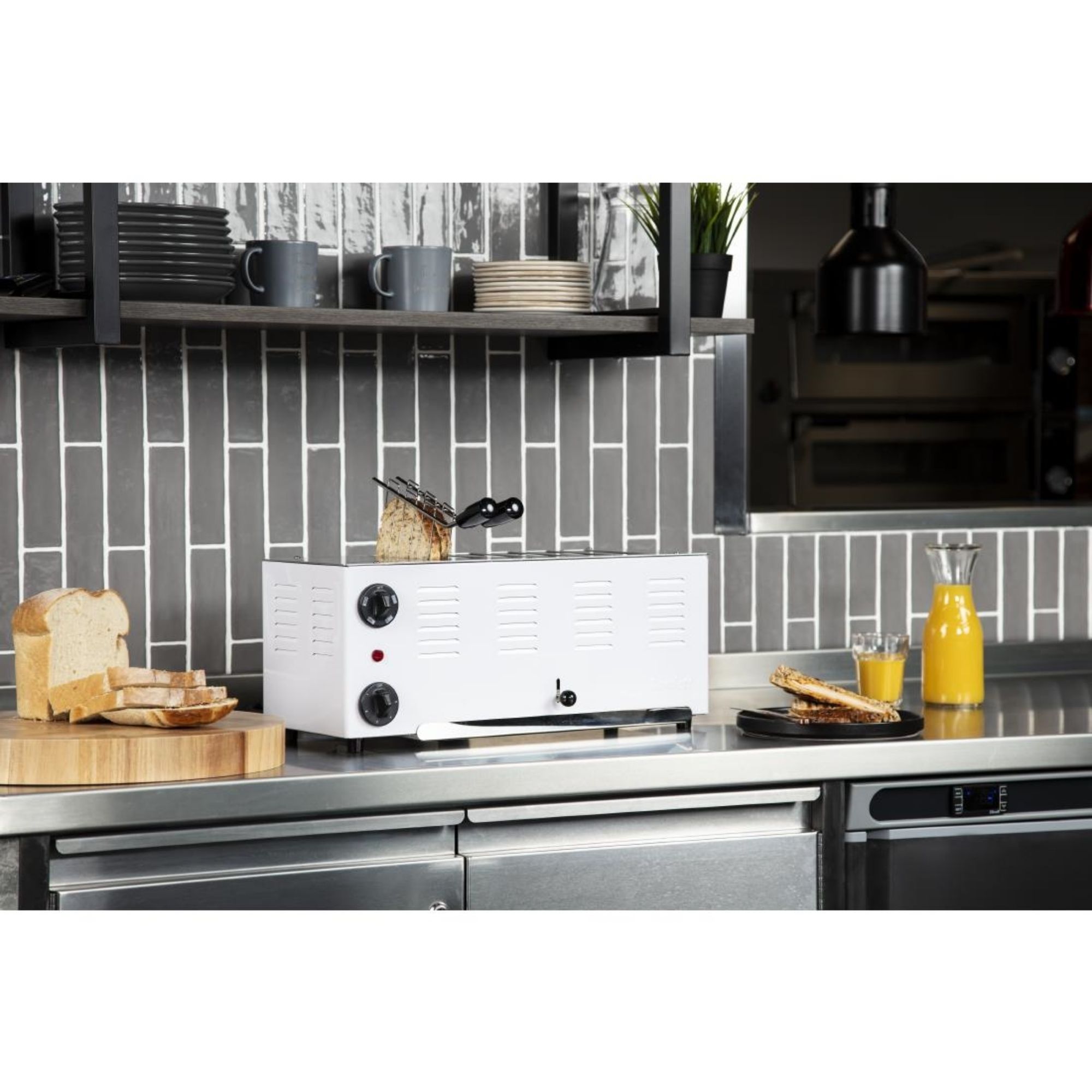 Picture of Rowlett Regent 6 Slot Toaster White with 2x Additional Elements