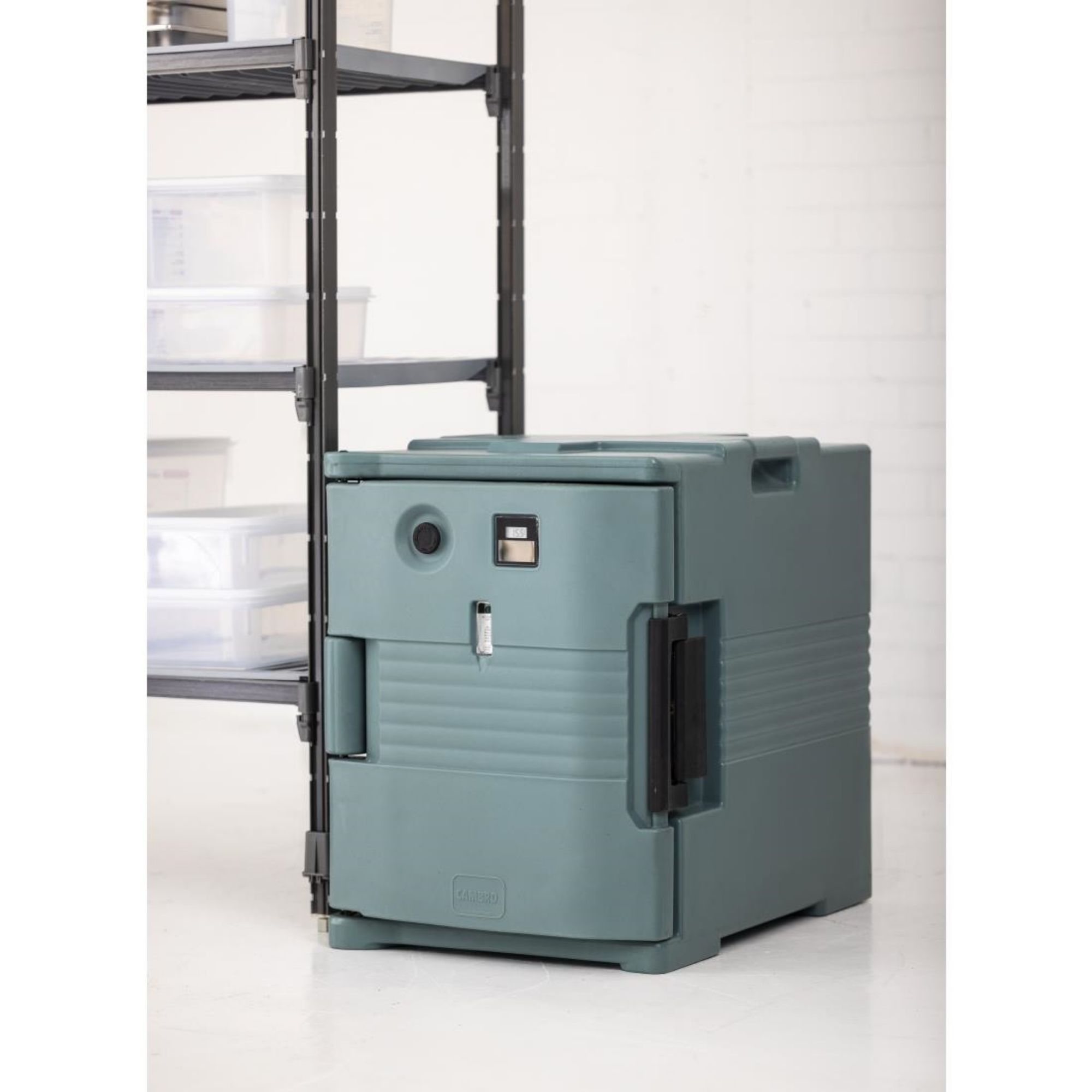 Picture of Cambro Heated Insulated Food Box Blue