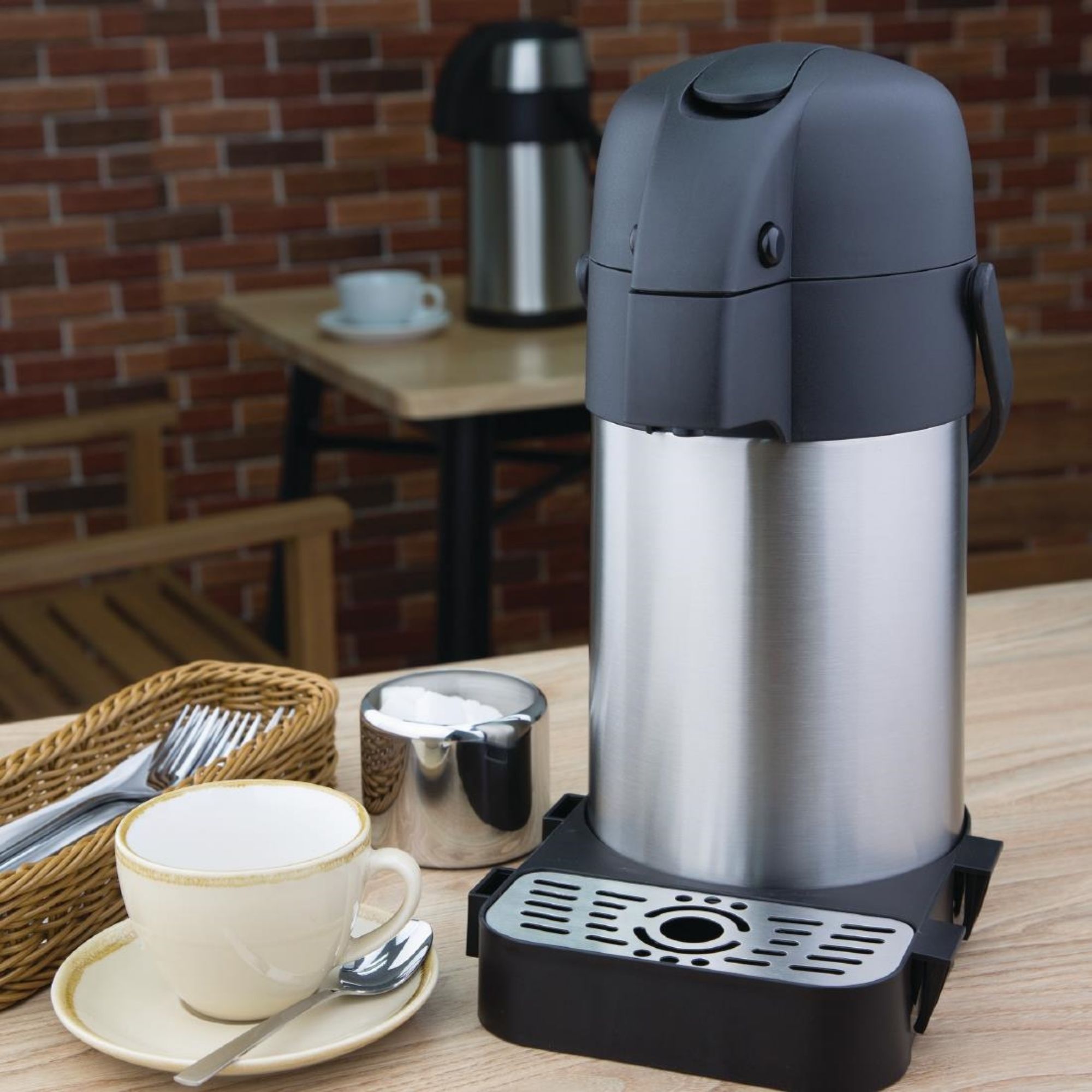 Picture of Olympia Lever Action Airpot 2.5Ltr