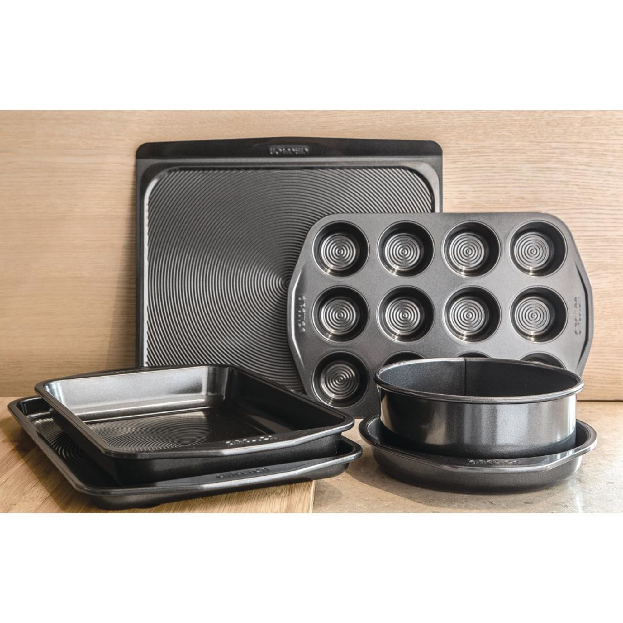 Picture of Circulon Springform Non-stick Cake Tin 245mm