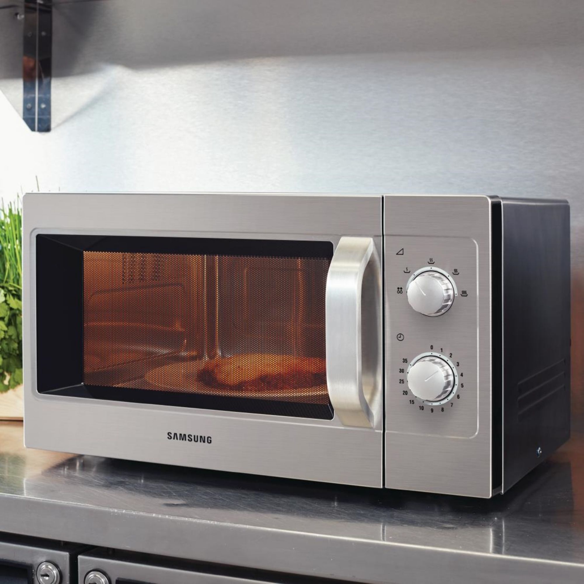 Picture of Samsung Light Duty Manual Microwave 26ltr 1100W CM1099