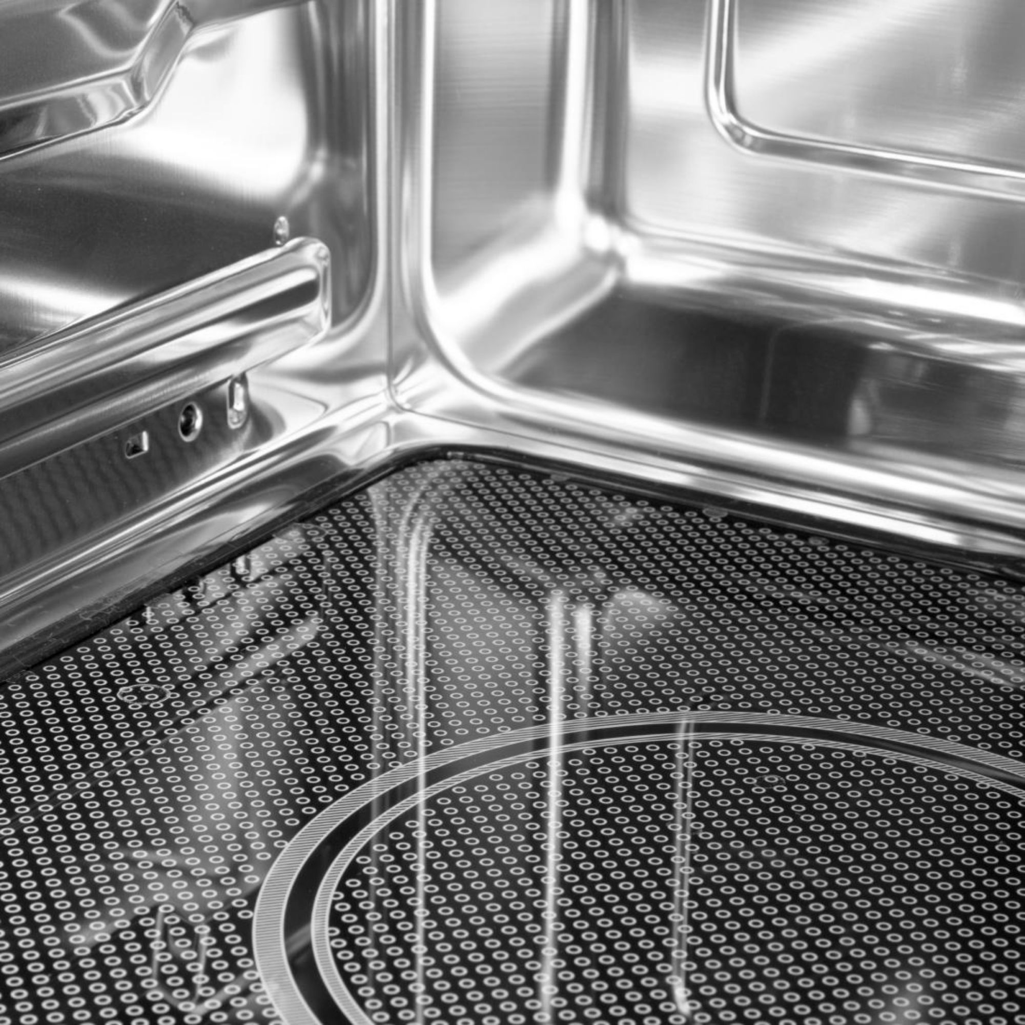 Picture of Nisbets Essentials 1000W Microwave