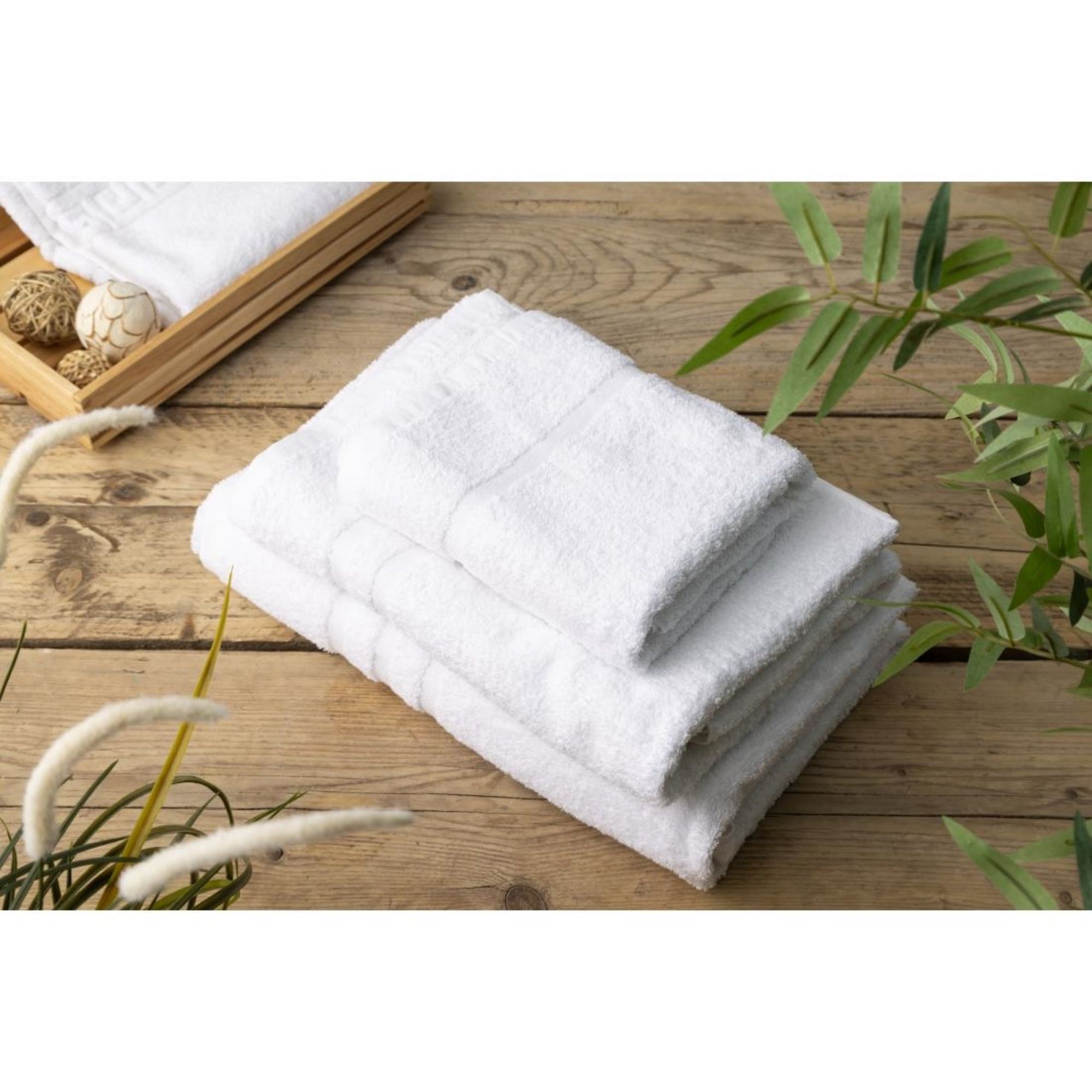 Picture of Mitre Comfort Nova Bath Towel White