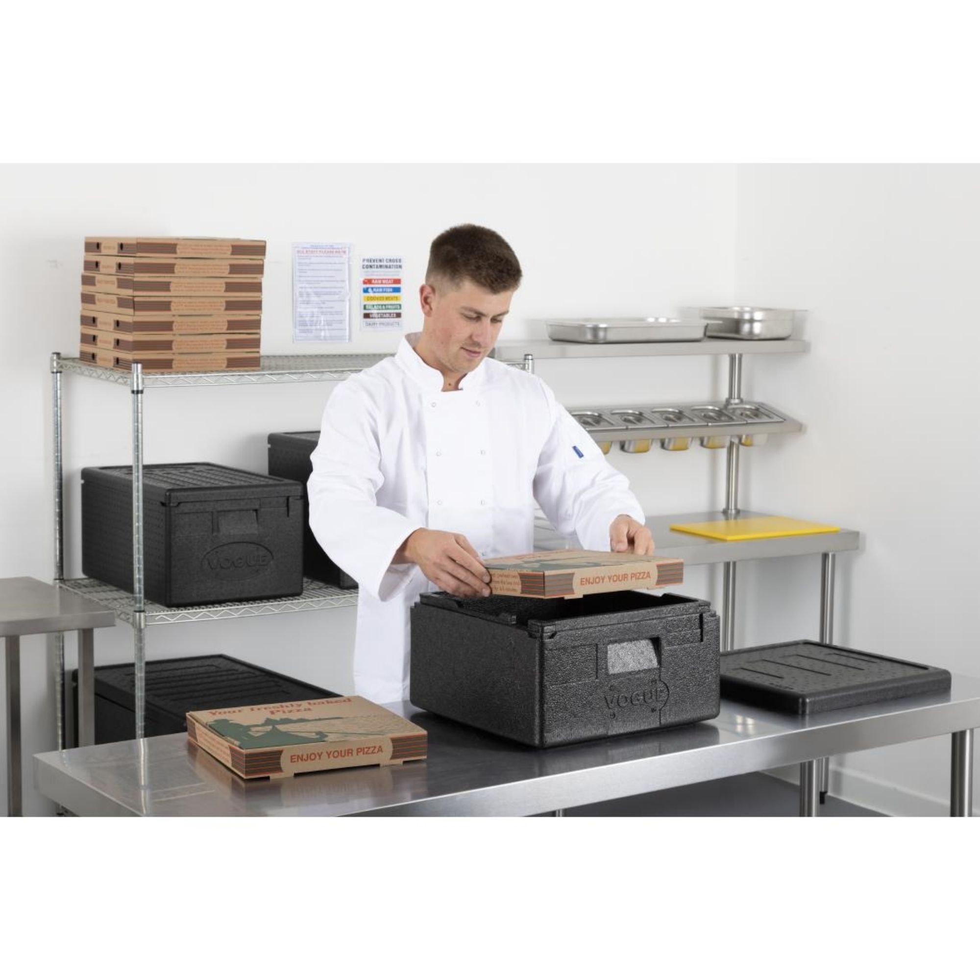 Picture of Vogue Insulated EPP Pizza Storage & Food Transport Box 22Ltr 4 Pizza Capacity