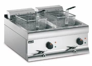 Picture of Lincat Silverlink 600 Electric Counter-top Twin Tank Fryer - 2 Baskets - W 600 mm - 2 x 3.0 kW