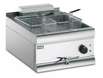 Picture of DF49 - Lincat Silverlink 600 Electric Counter-top Single Tank Fryer - 2 Baskets - W 450 mm - 9.0 kW