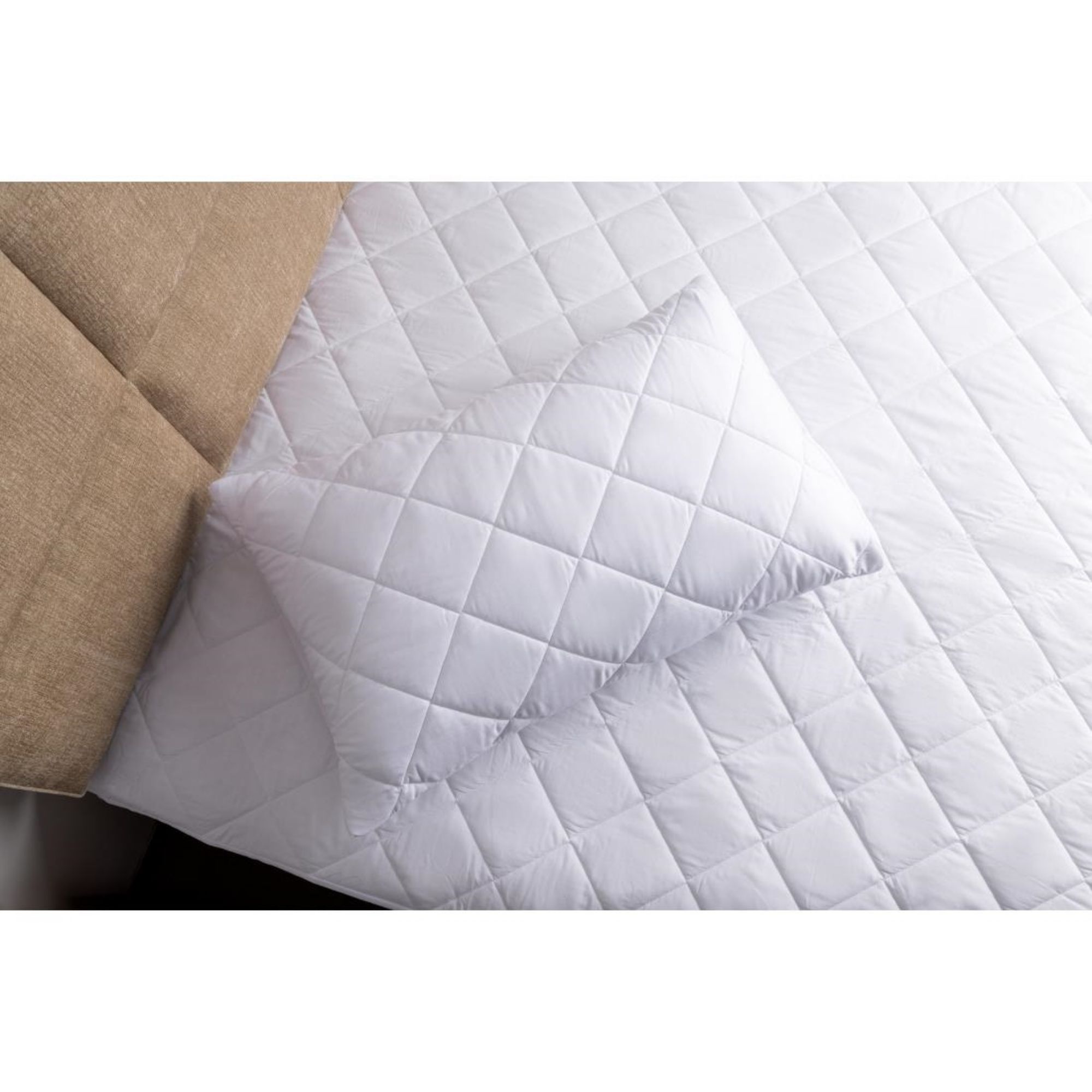 Picture of Mitre Comfort Quiltop Mattress Protector Single