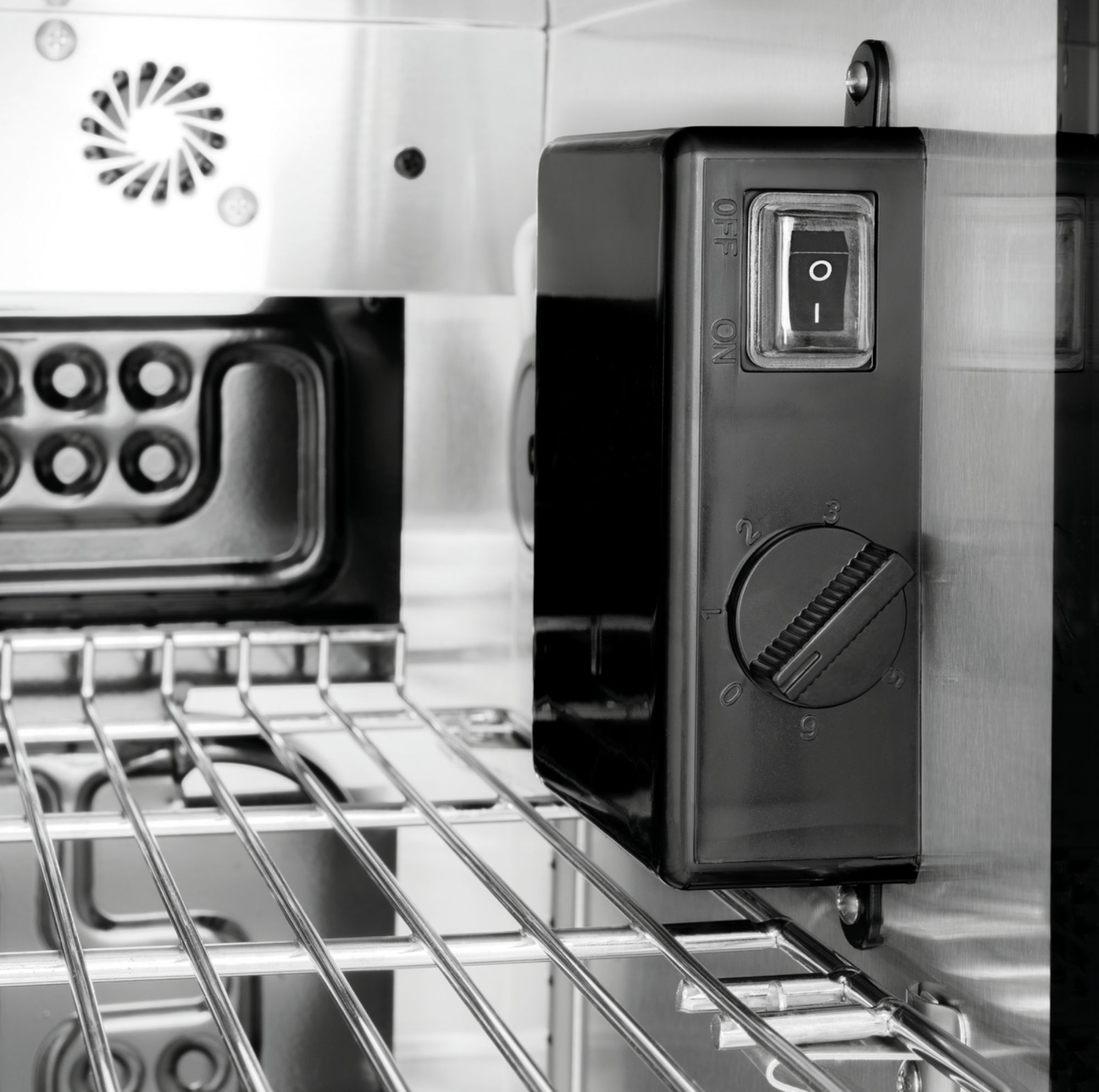 Picture of Bartscher Glass-doored refrigerator GTK3-121