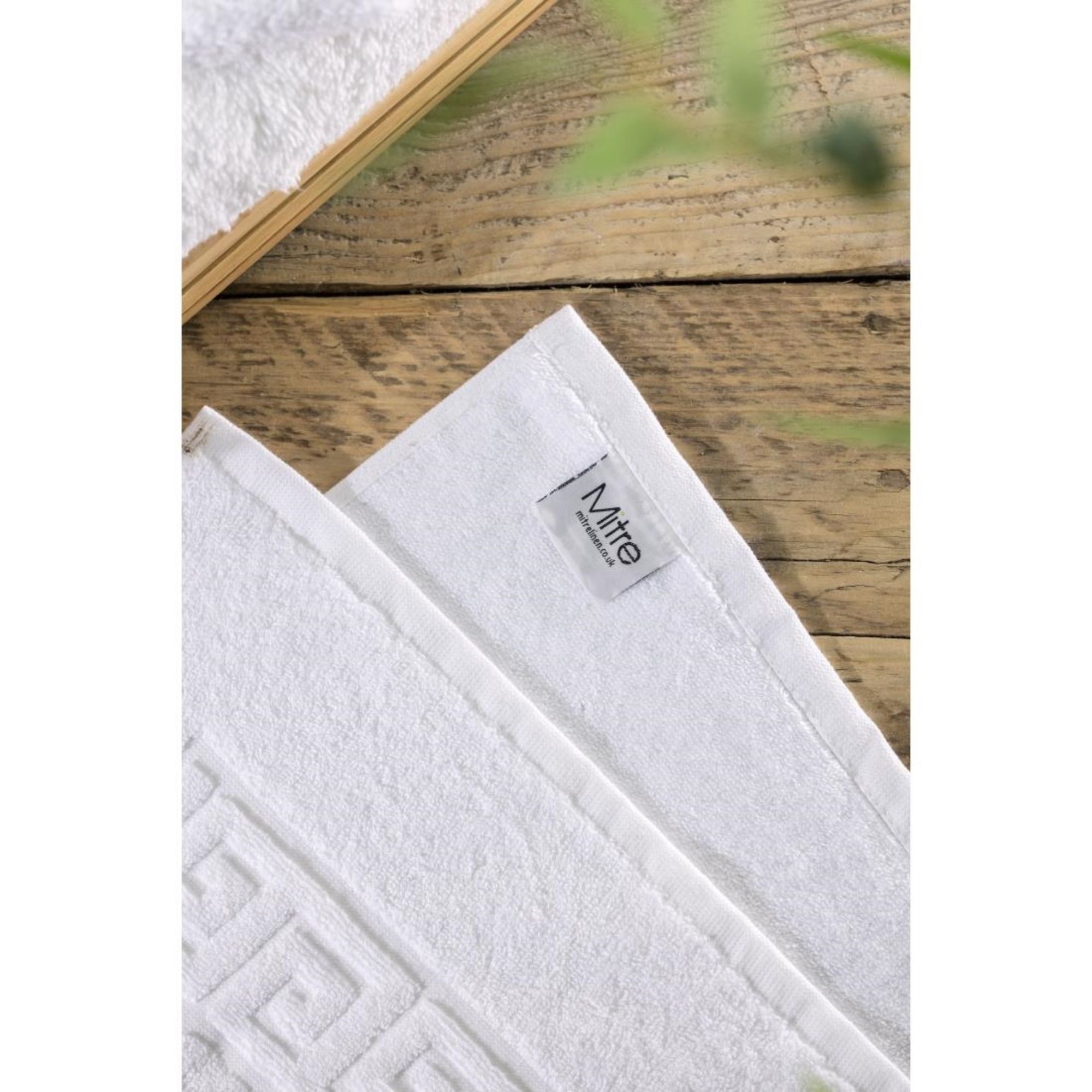 Picture of Mitre Comfort Nova Bath Mat White