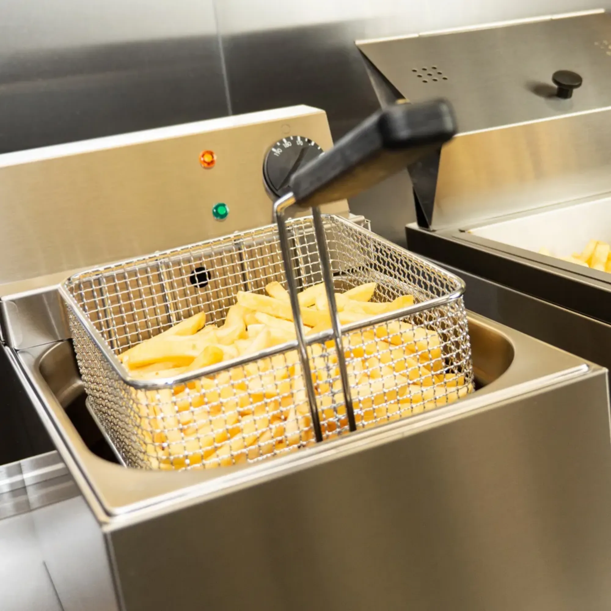 Picture of Lincat Lynx 400 Electric Counter-top Single Tank General Purpose Fryer