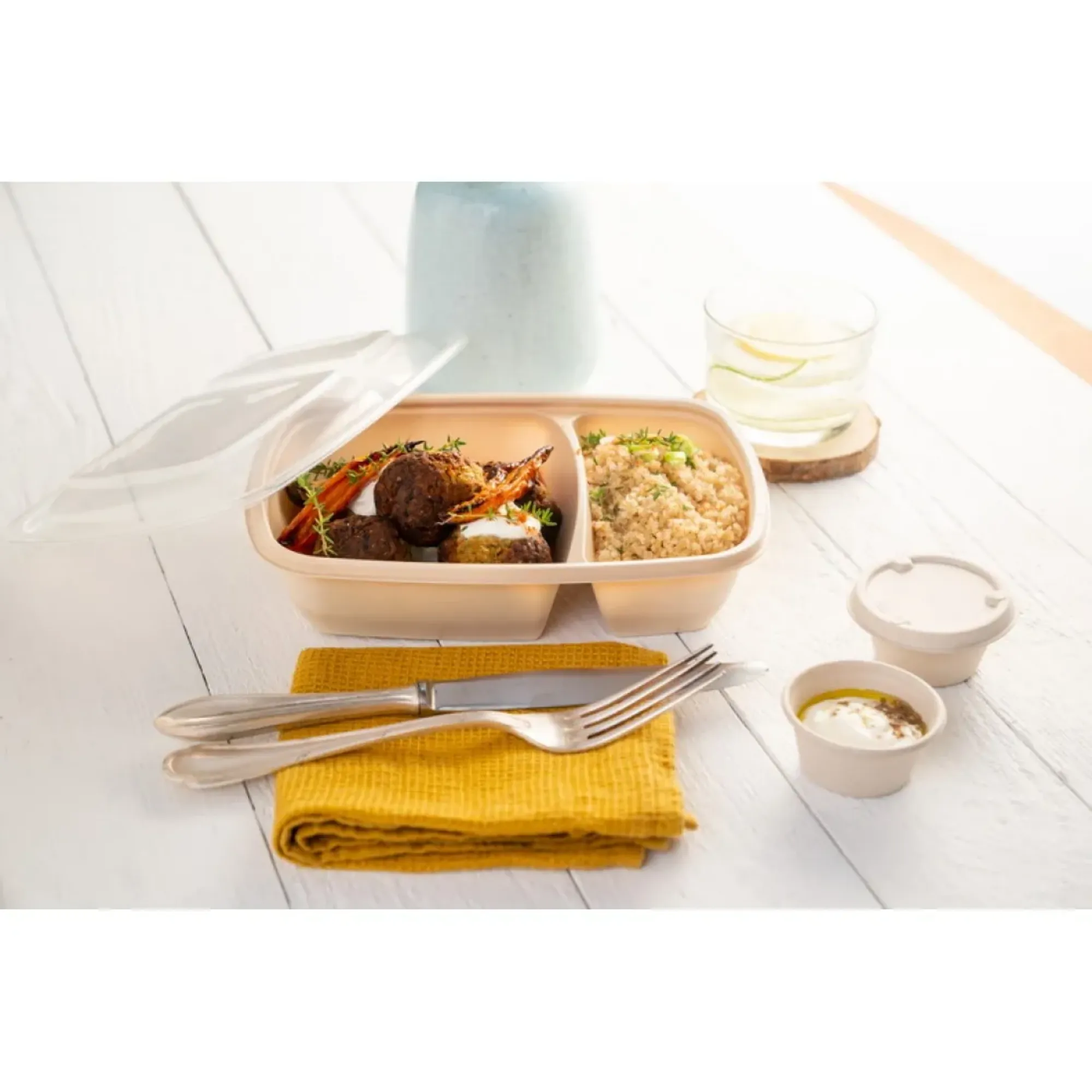 Picture of 2 Part 600/300ml Mocha Container X 300