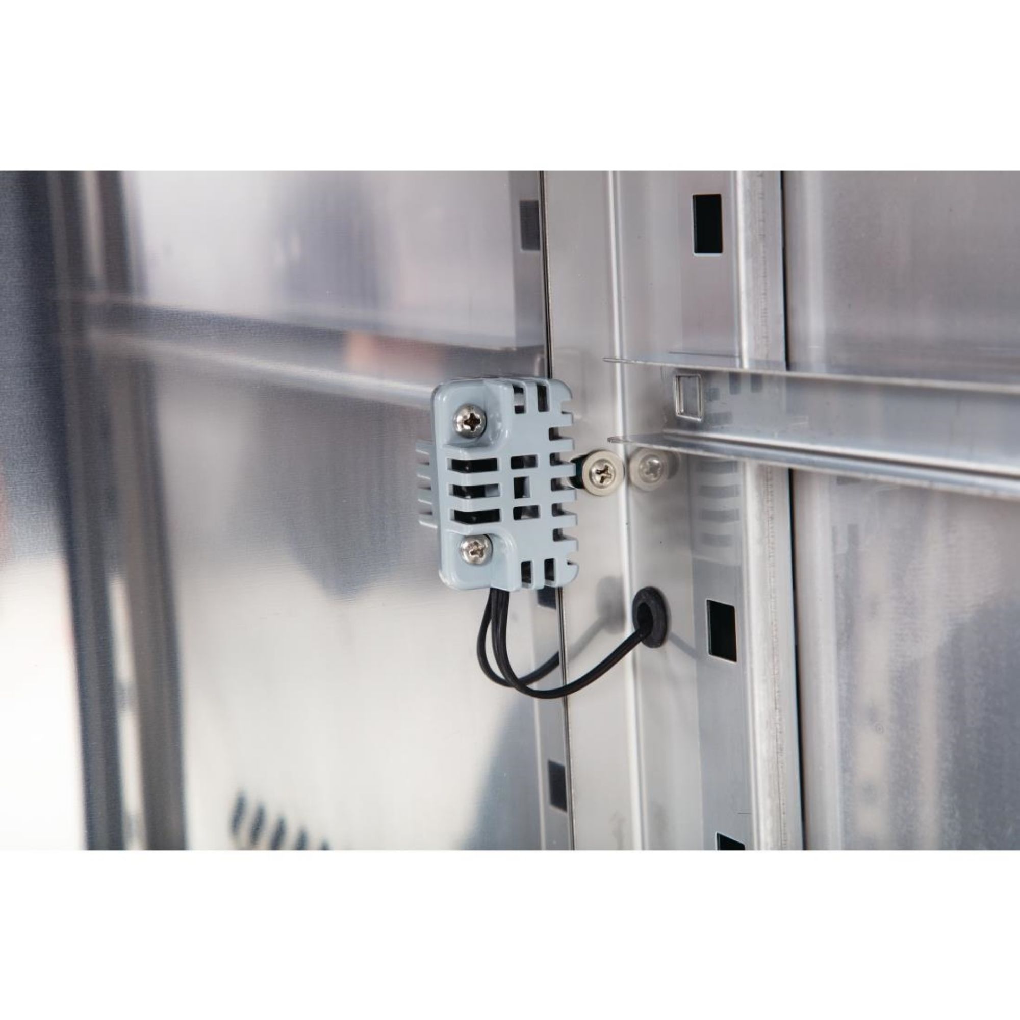 Picture of Polar U-Series Four Door Counter Fridge 553Ltr
