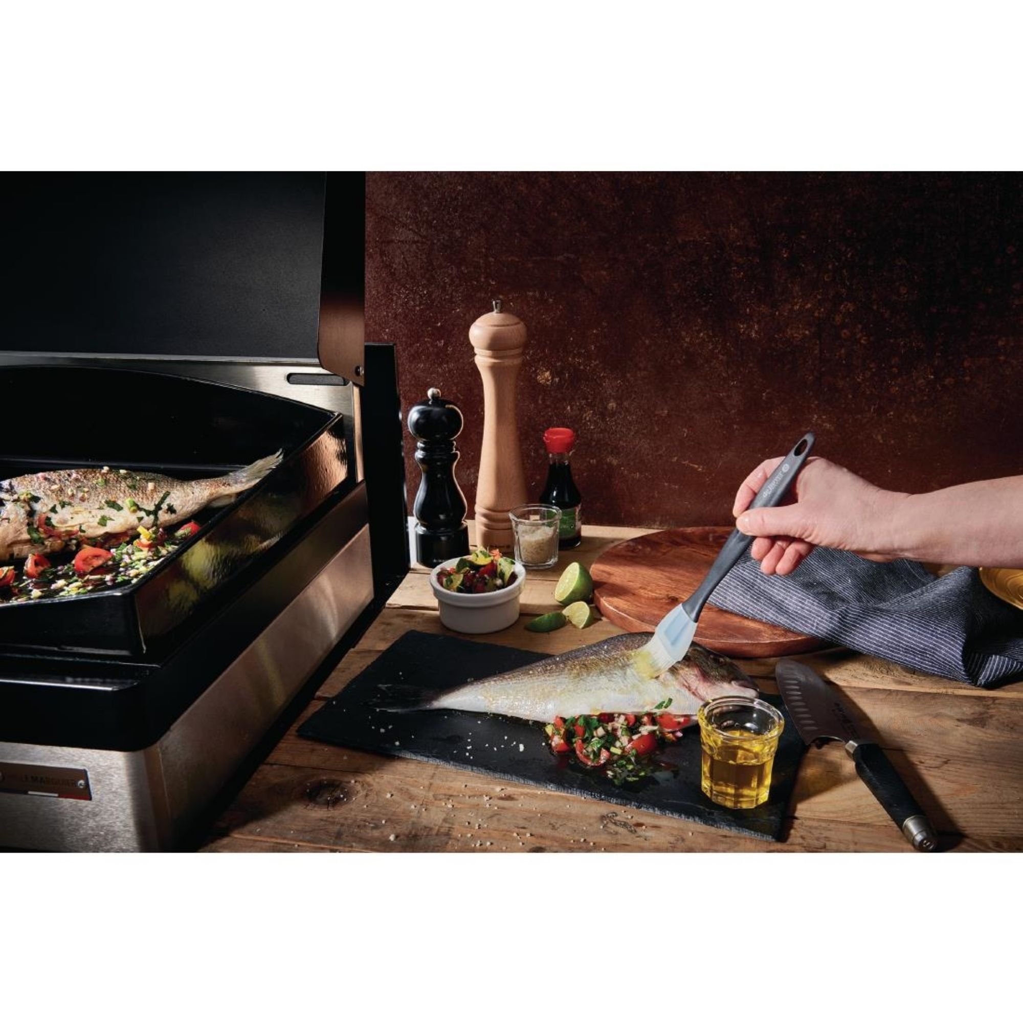 Picture of De Buyer Silicone Brush 250mm