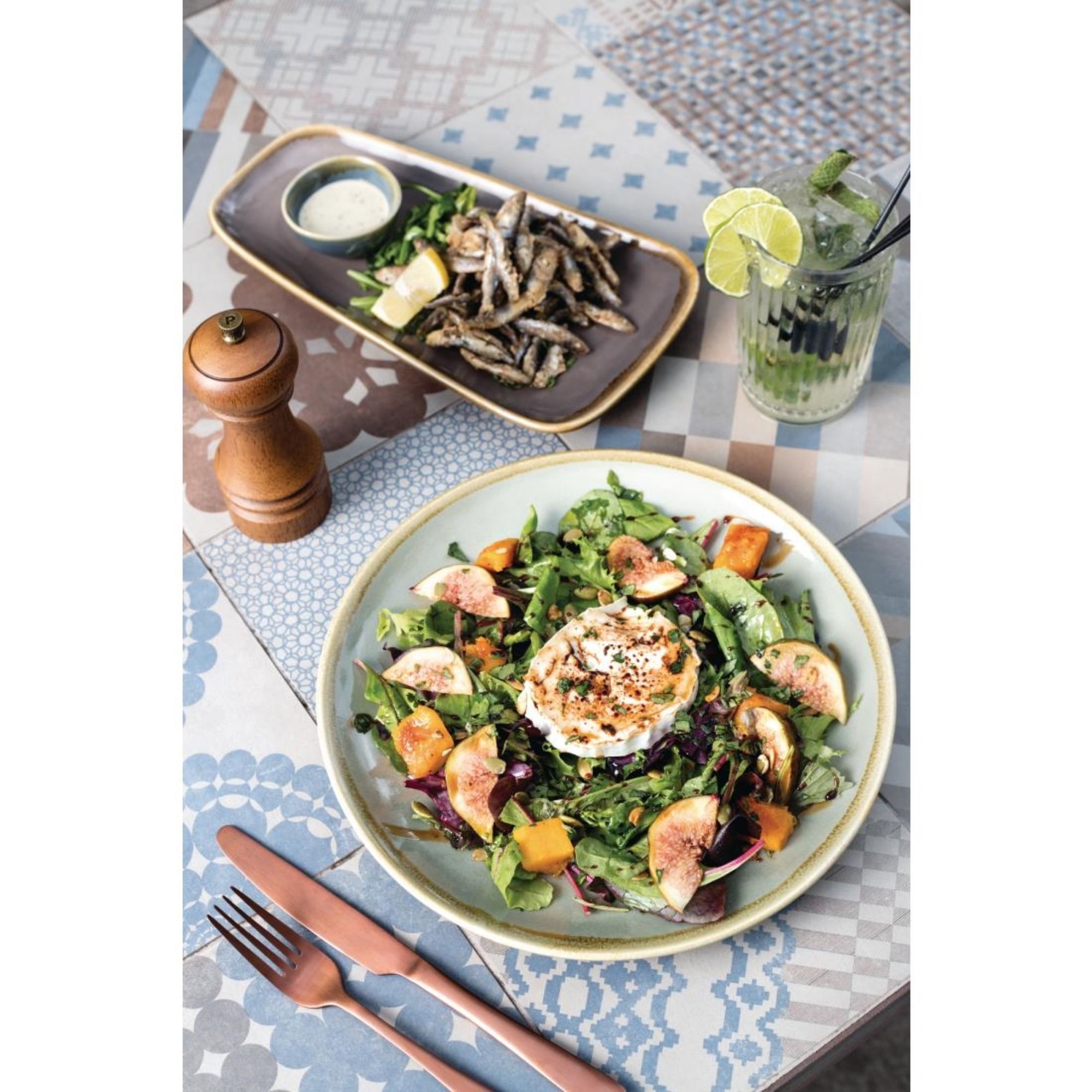 Picture of Olympia Kiln Round Plate Moss 280mm (Pack of 4)