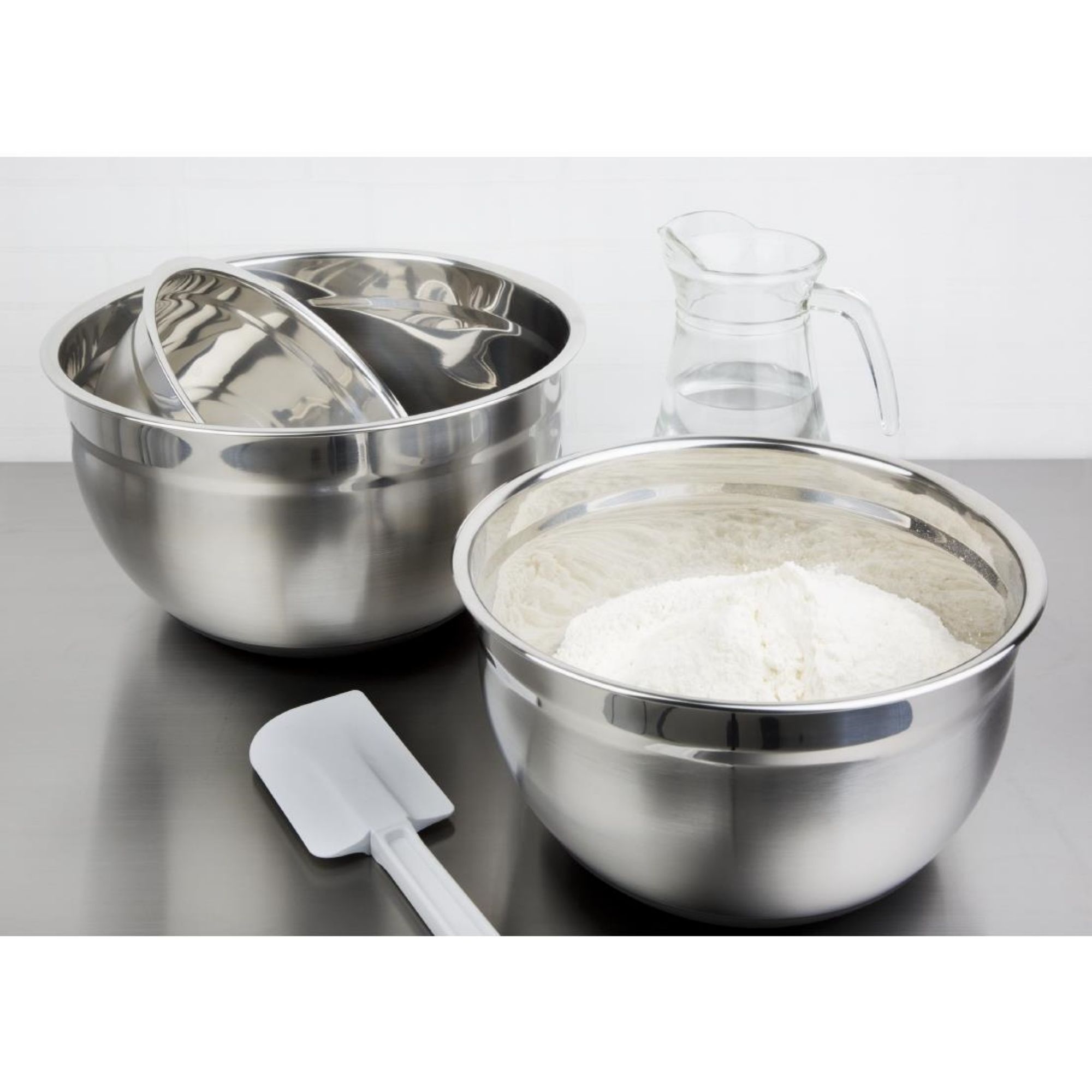 Picture of Vogue Stainless Steel Mixing Bowl with Silicone Base 8Ltr