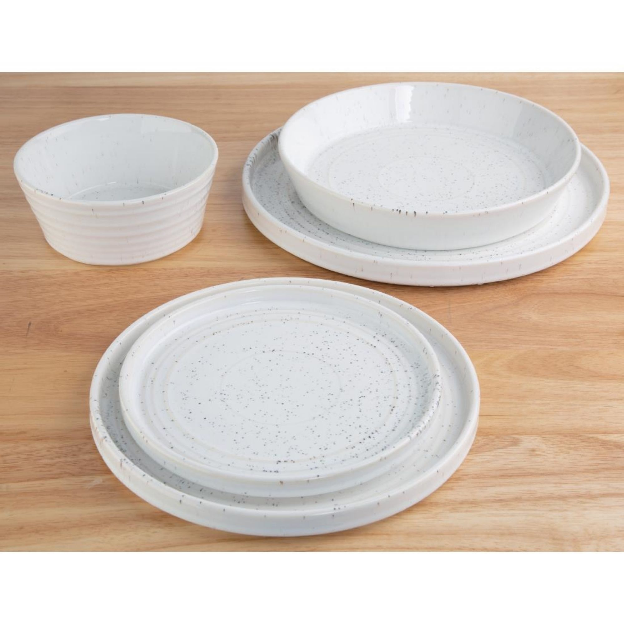 Picture of Olympia Cavolo Flat Round Bowls White Speckle 143mm (6 pack)