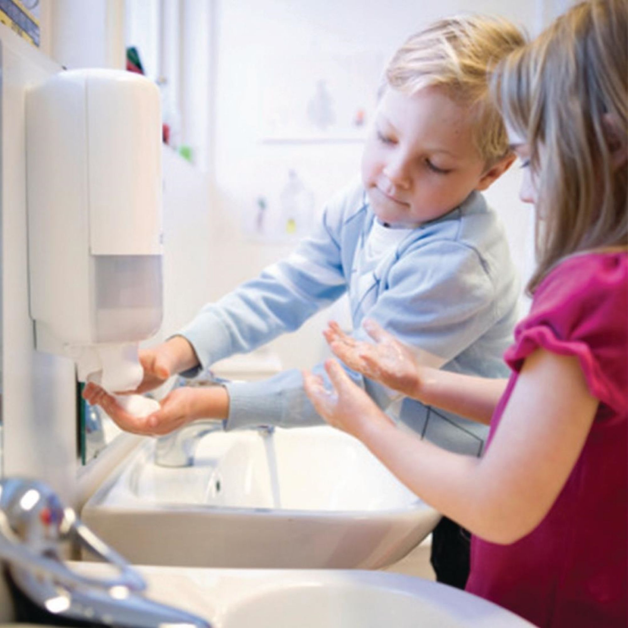 Picture of Tork Perfumed Luxury Soft Foam Hand Soap 1Ltr (6 Pack)