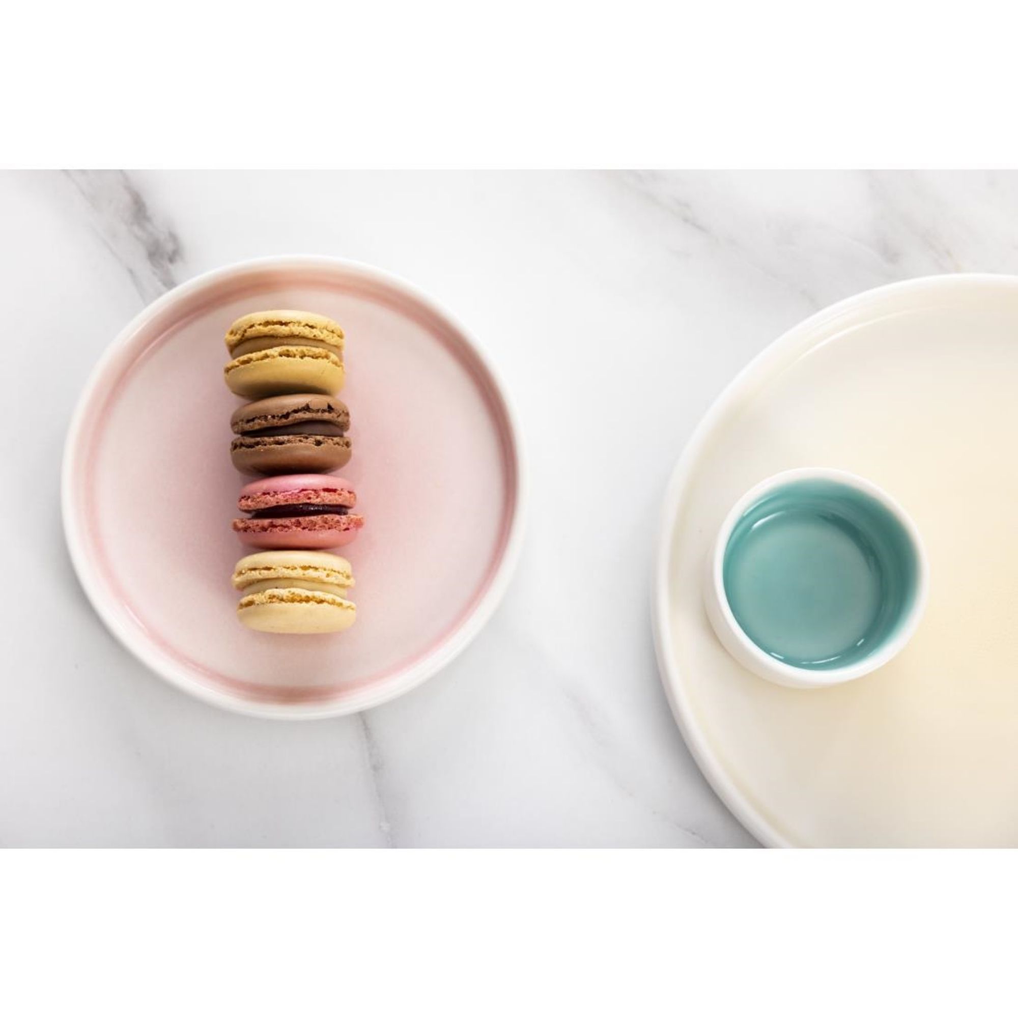 Picture of Olympia Fondant Plates Pink 156mm (6 pack)