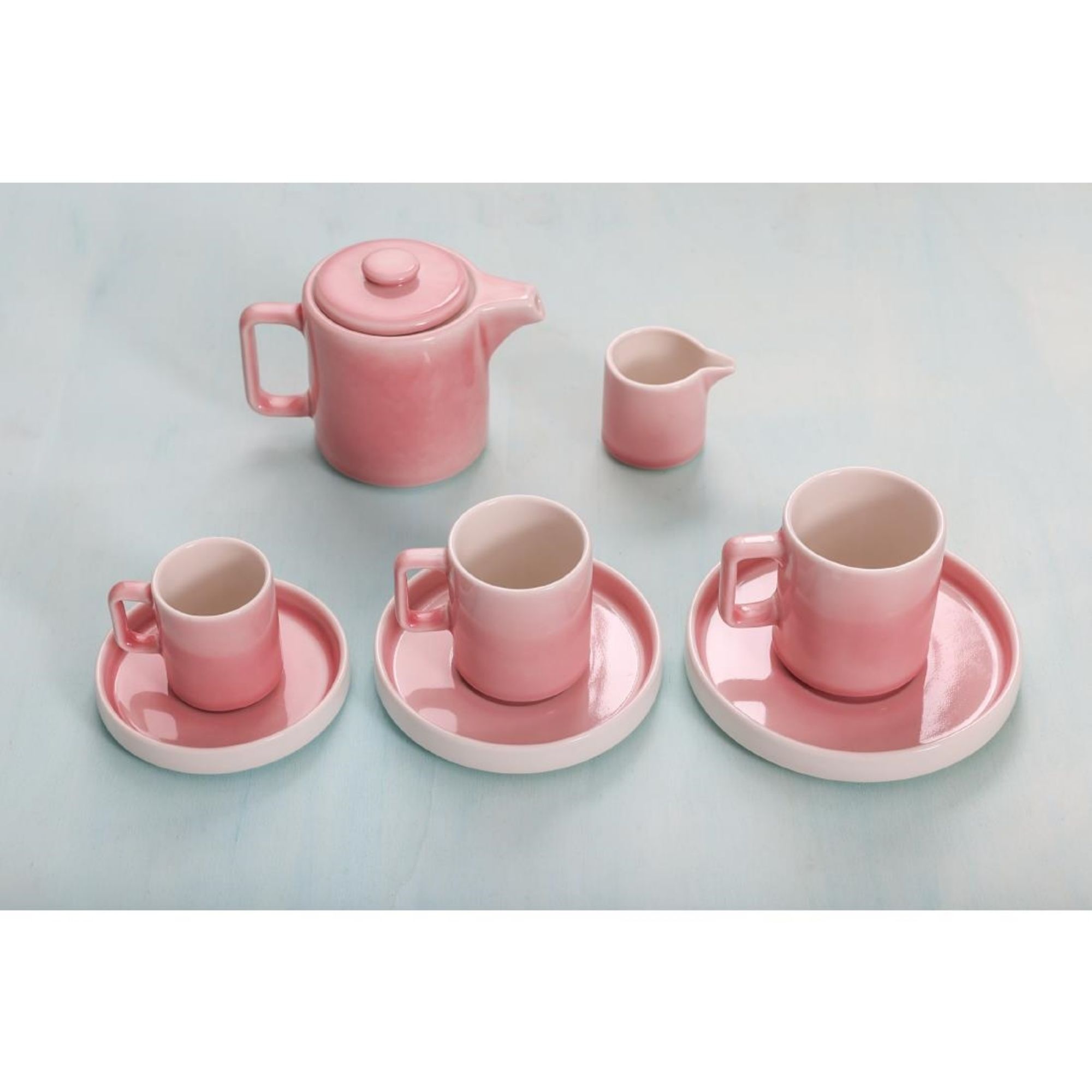 Picture of Olympia Fondant Saucers Pink 136mm (6 pack)