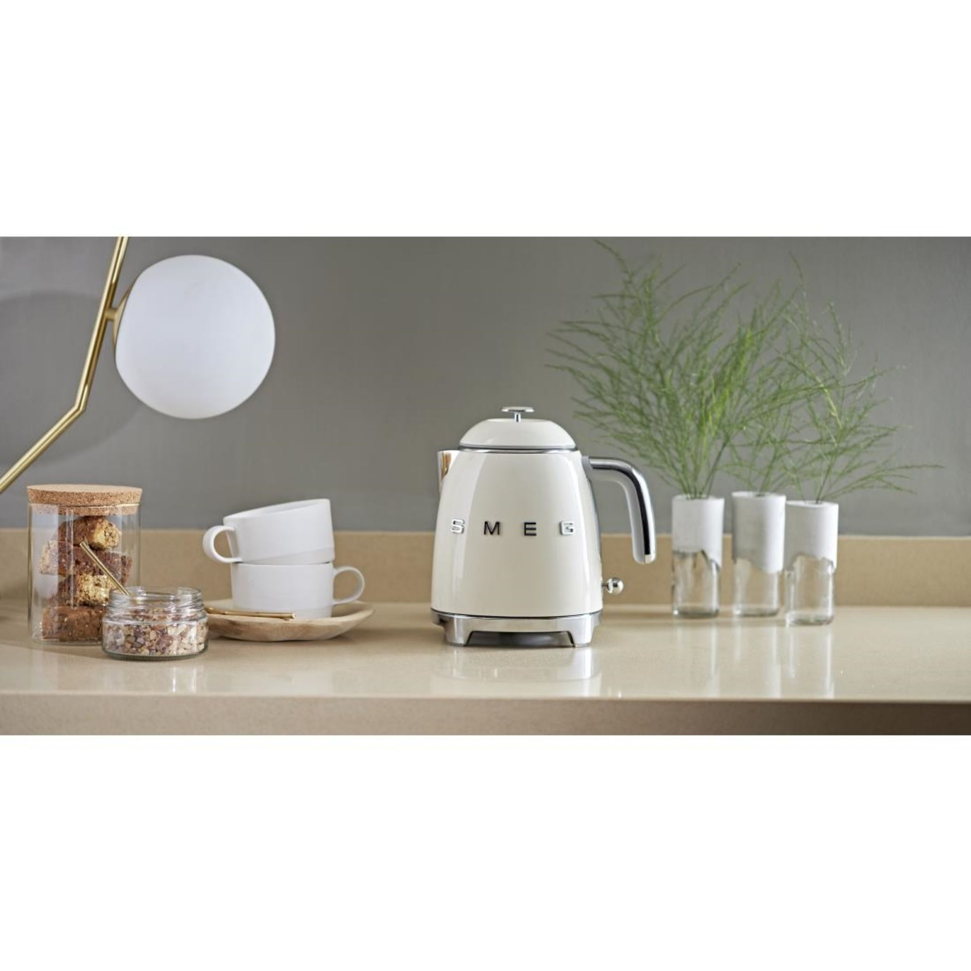 Picture of Smeg Mini Kettle Cream KLF05CRUK