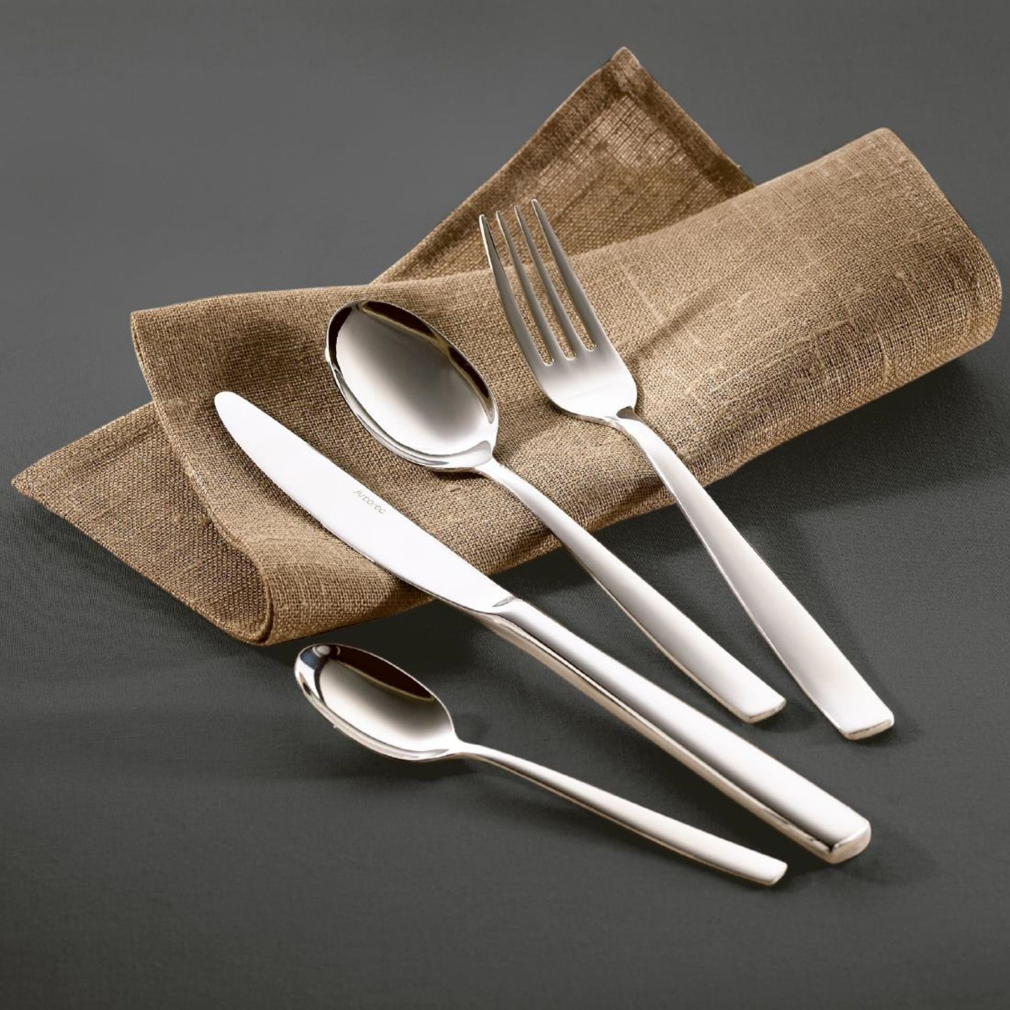 Picture of Arcoroc Vesca Dinner Table Spoons (12 Pack)