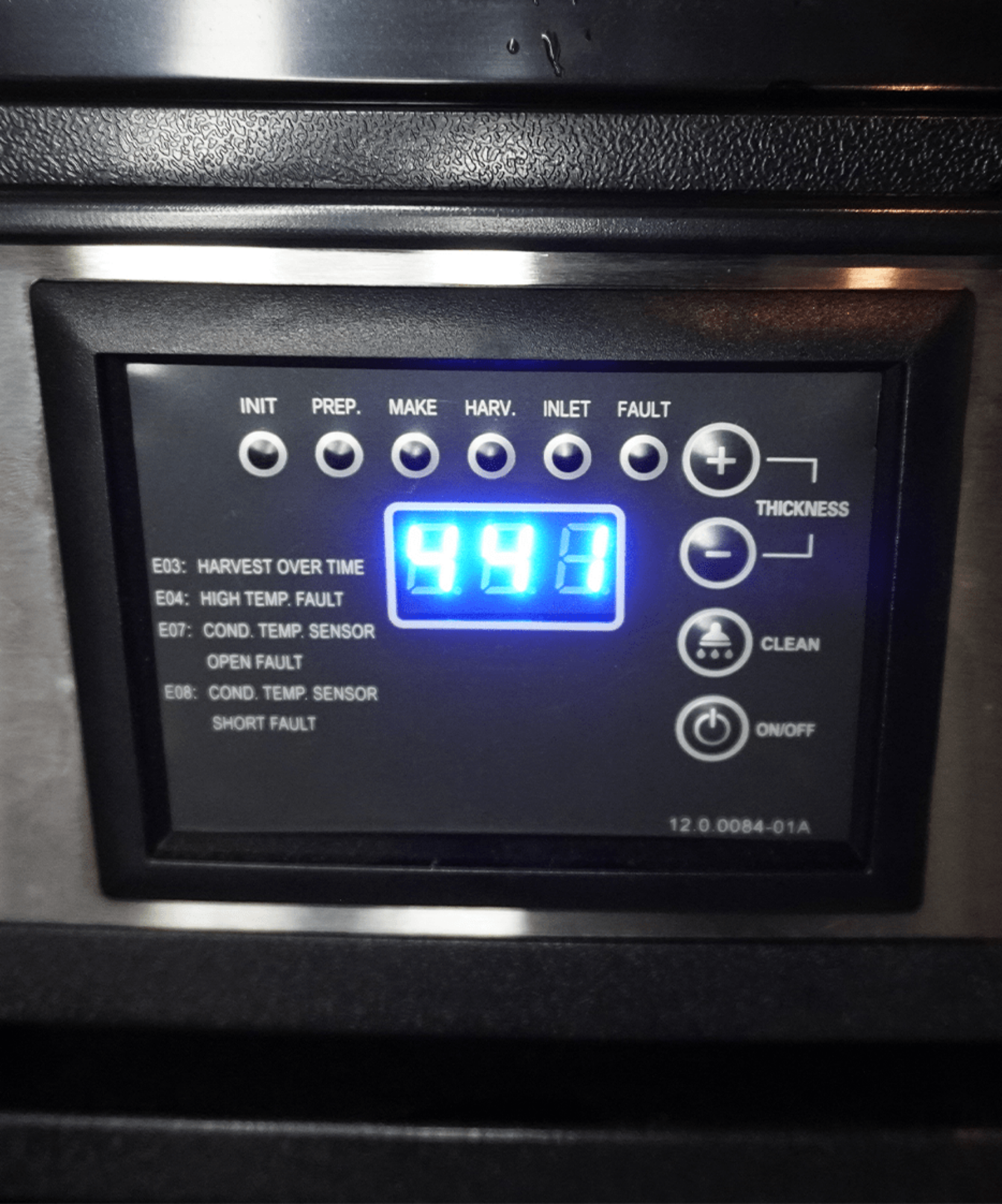 Picture of ICE CUBE MAKER 36KG/24H