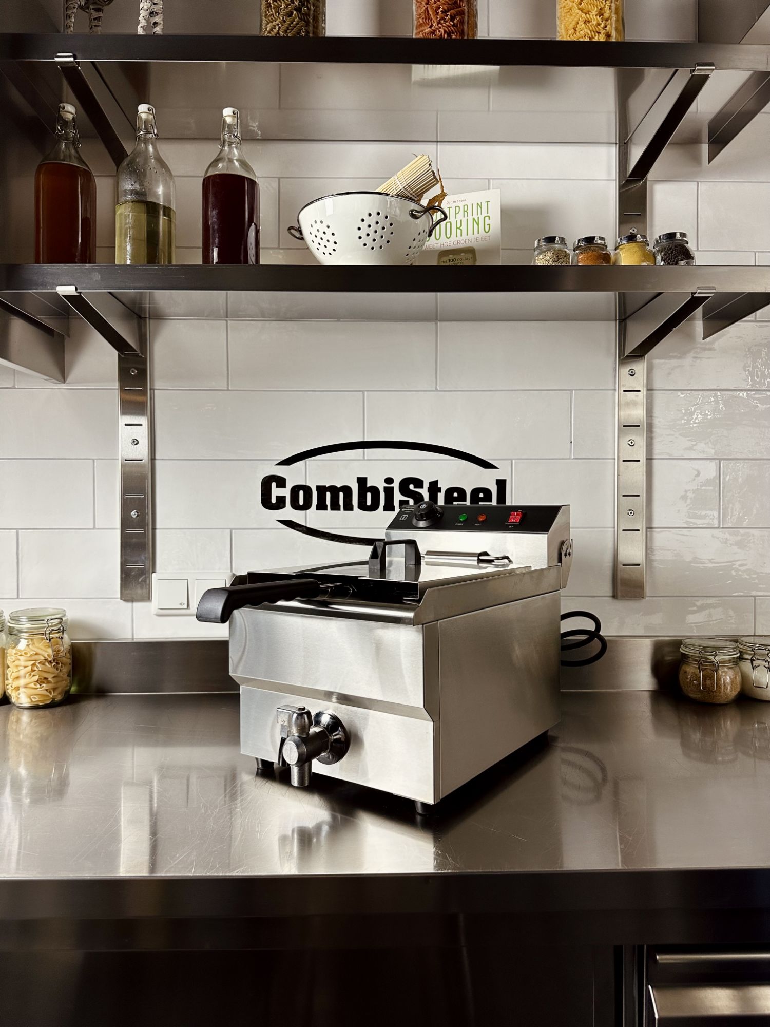 Picture of CombiSteel Electric CounterTop Fryer 1x8 Litre