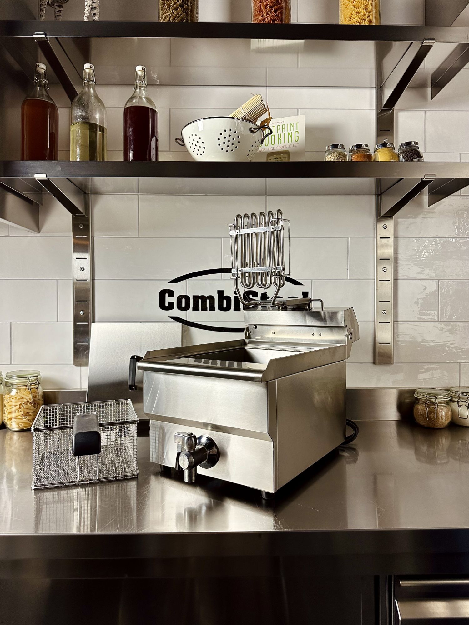 Picture of CombiSteel Electric CounterTop Fryer 1x8 Litre