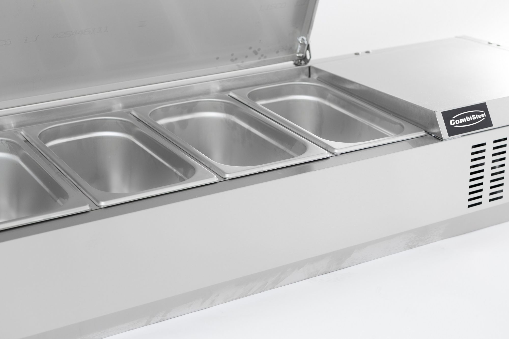 Picture of CombiSteel Refrigerated CounterTop Stainless Steel Lid 5 x 1/4 Bain-Marie