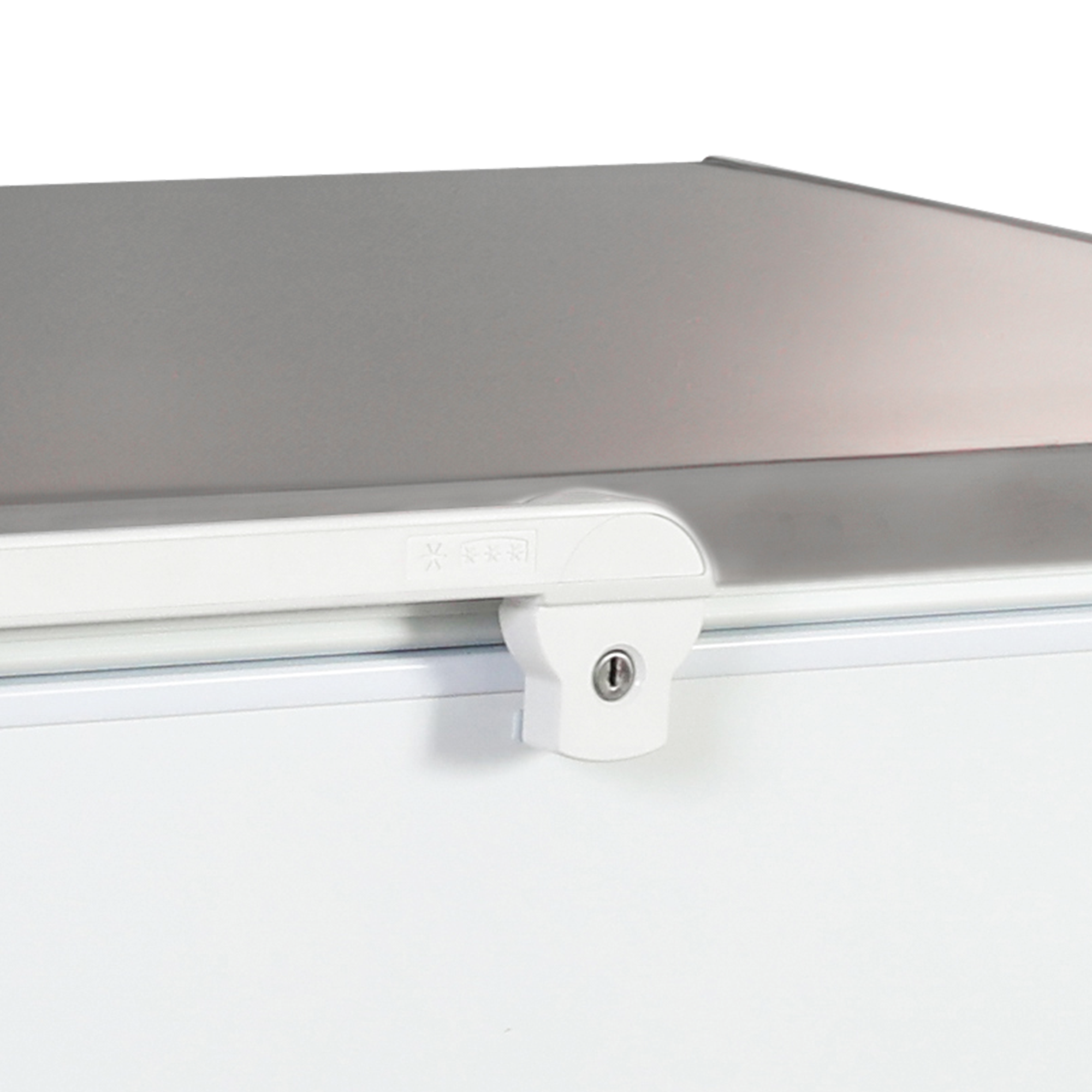 Picture of Interlevin LHF620SS (ECO DESIGN) Solid Lid Chest Freezer
