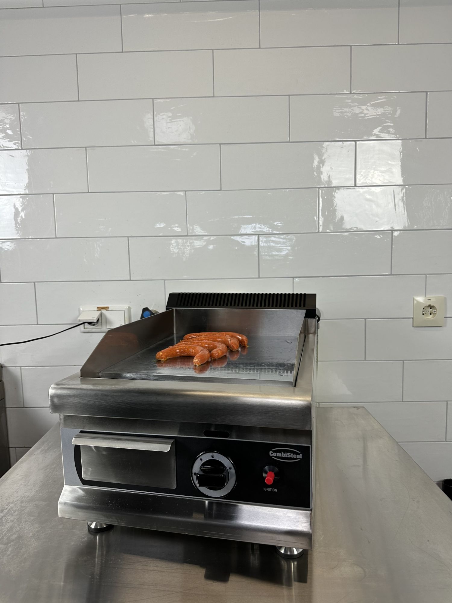 Picture of GAS FRY TOP CHROME 400