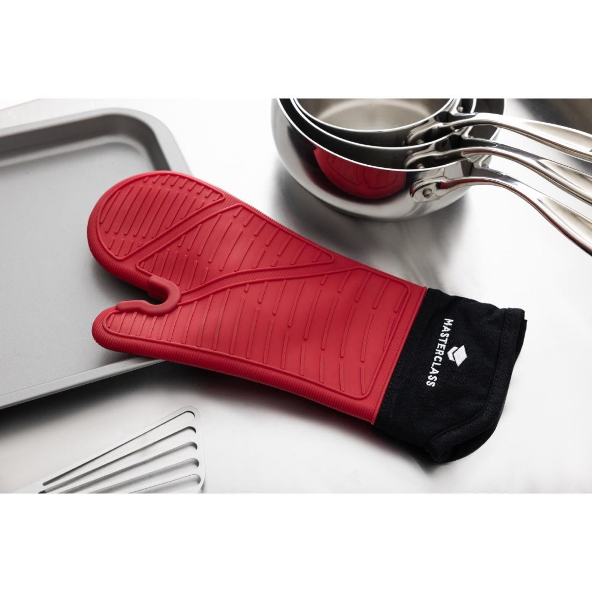 Picture of MasterClass Seamless Silicone Oven Mitt with Cotton Sleeve