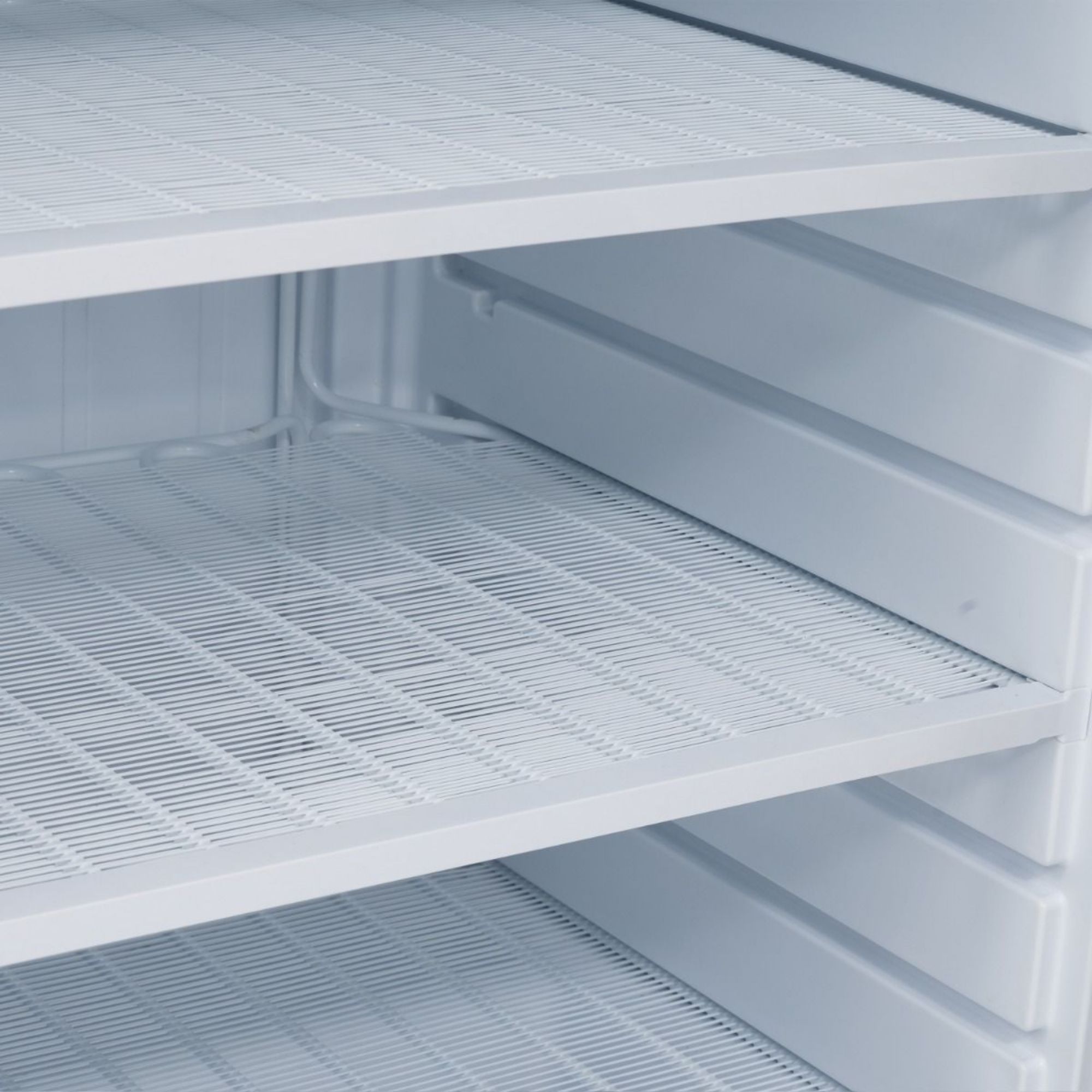 Picture of BLIZZARD Blizzard Upright 533L Single Hinged Door Freezer White LW60