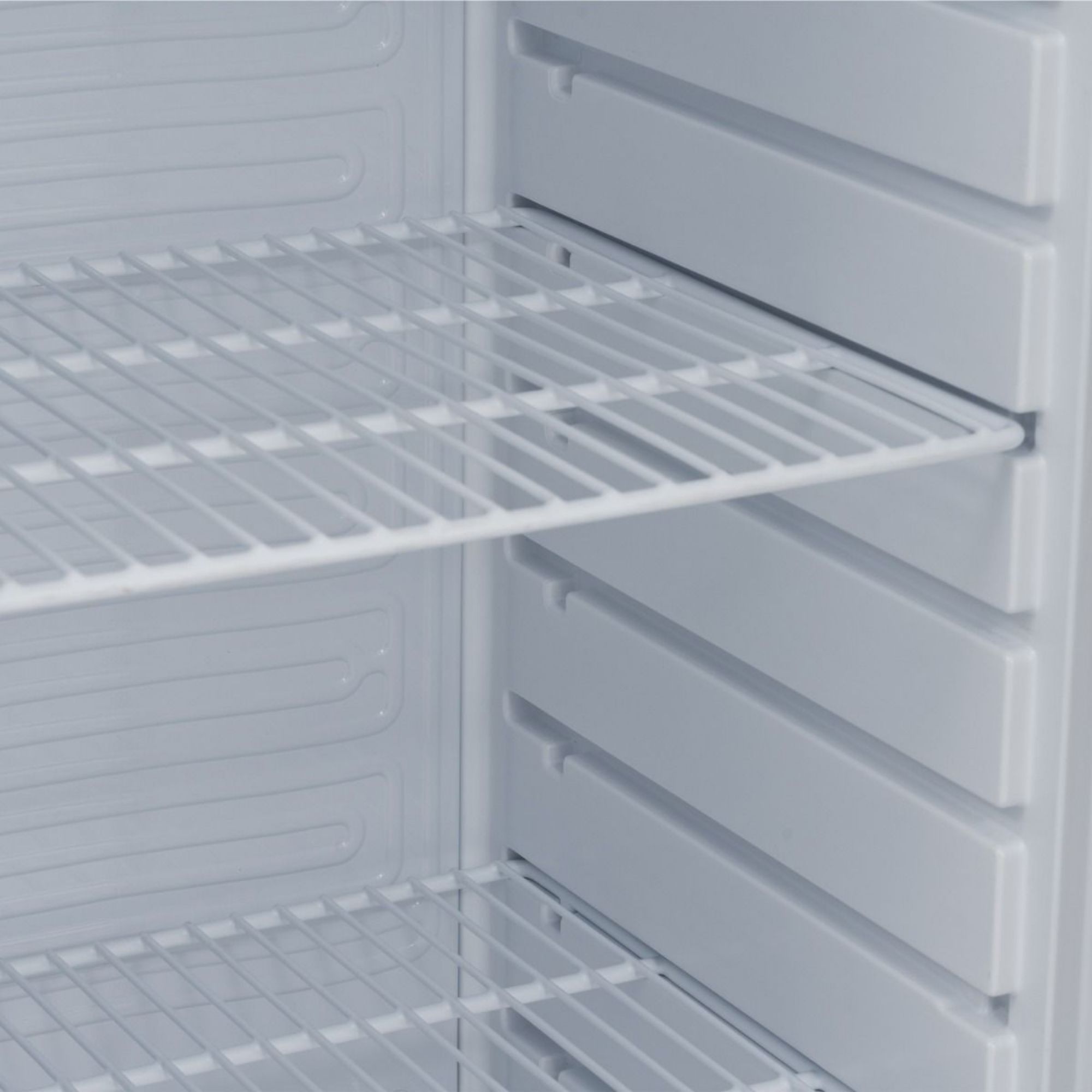 Picture of BLIZZARD Upright 533L Single Hinged Door Refrigerator White HW60