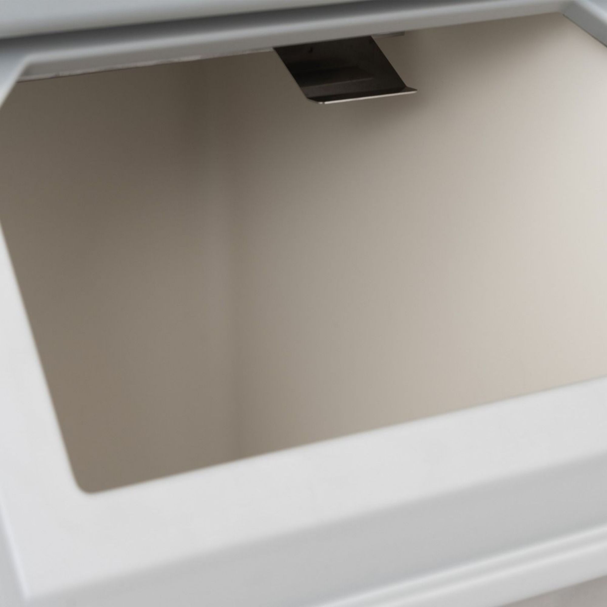 Picture of SIMAG 181kg Storage Bin for Modular Cubers & Flakers R150