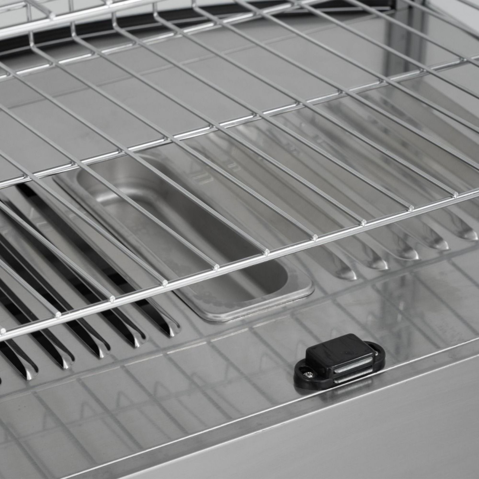 Picture of BLIZZARD 97L Counter Top Tiered Heated Merchandiser CTH97