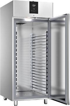 Picture of Sagi KFS2BHC 20 tray bakery freezer - 600 x 800mm tray
