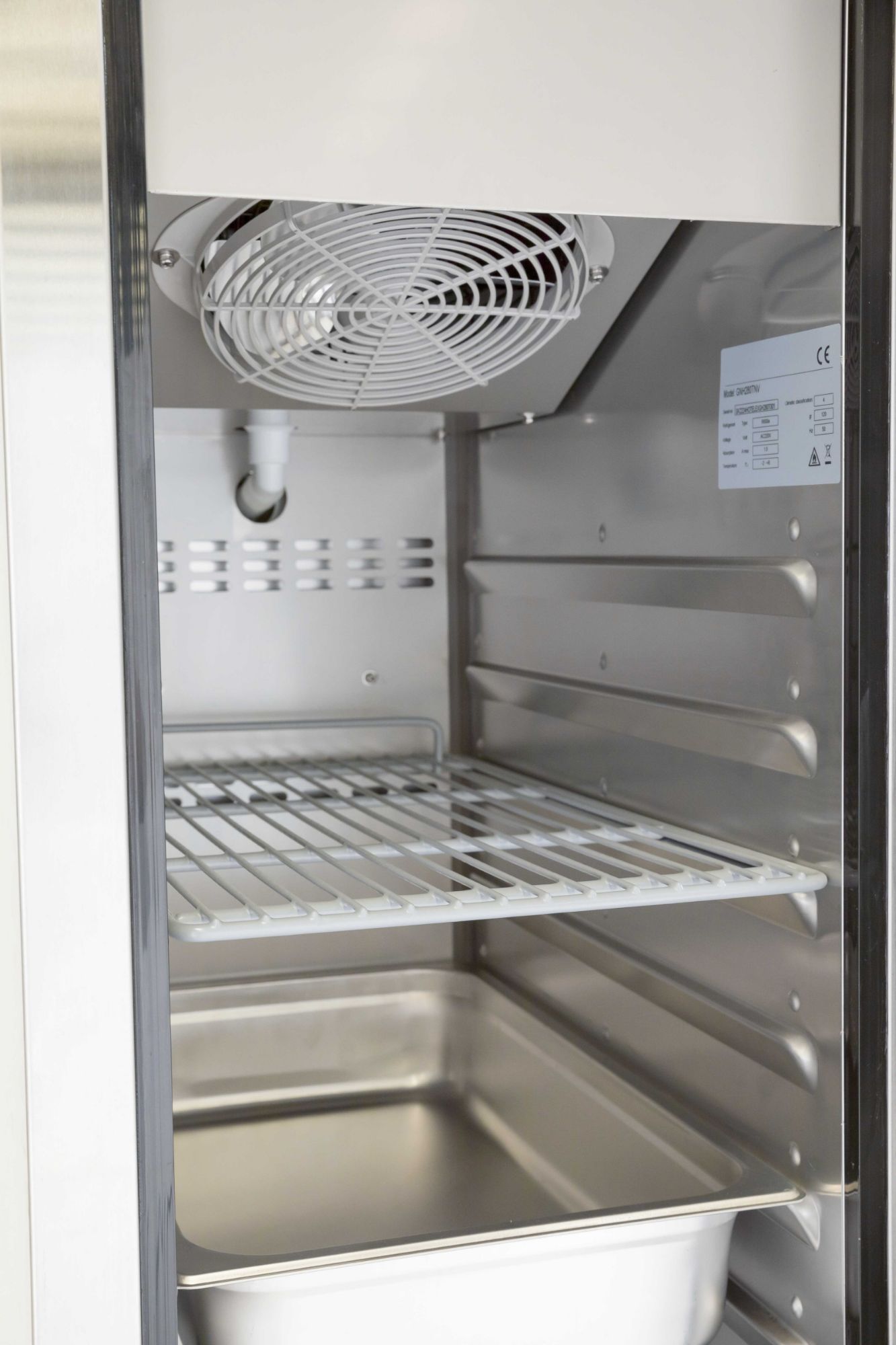 Picture of Chefs Range GN280BTV - 280ltr 1/1gn Slimline Single Door upright Freezer